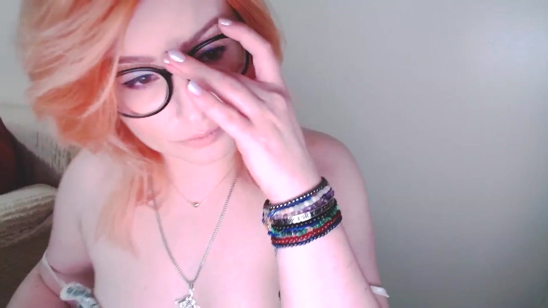 Gallery image thumbnail from EvaStar19's myfreecams stream on, 12/30/2024, 14:54 image 13 of 20