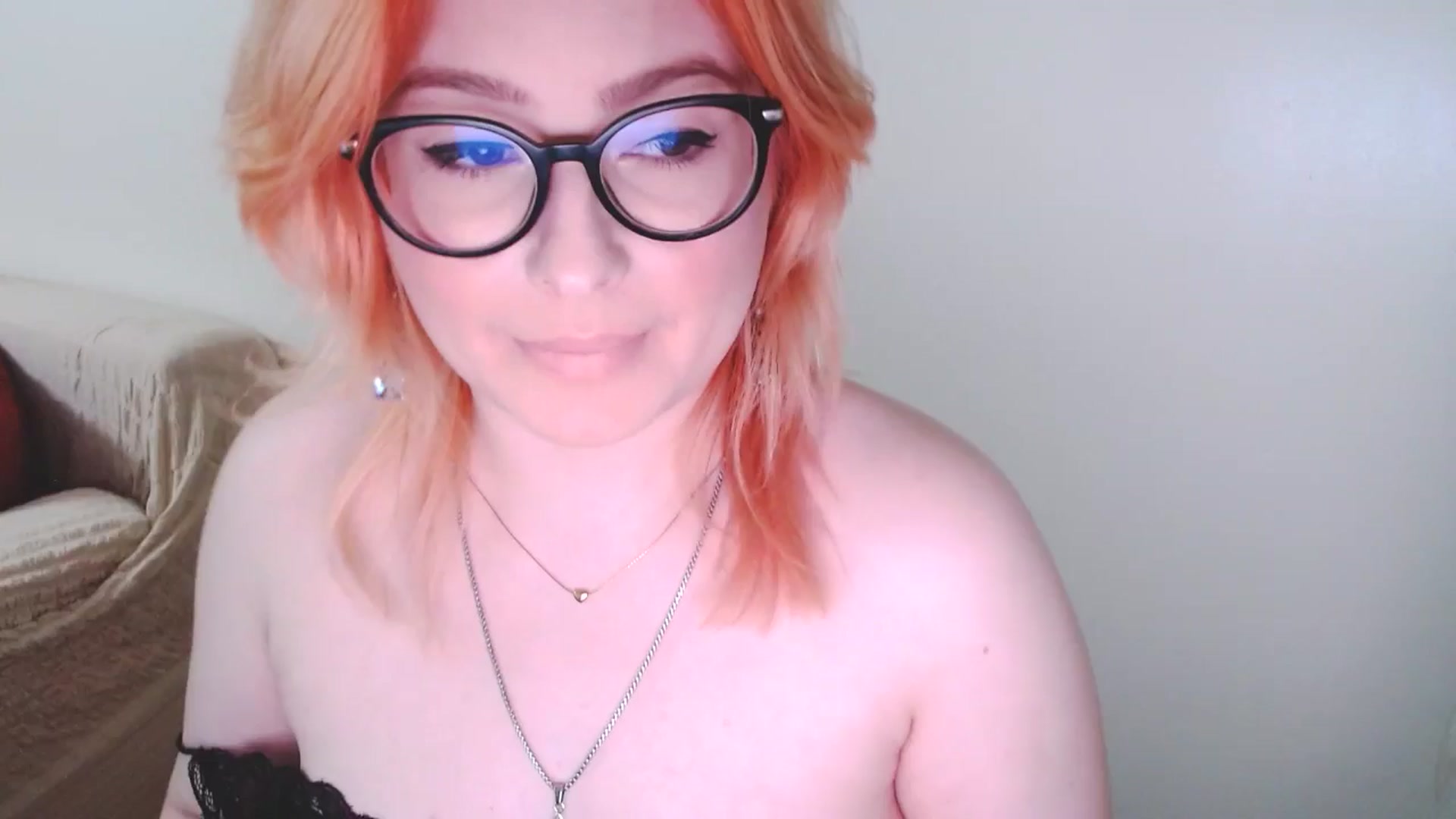 Gallery image thumbnail from EvaStar19's myfreecams stream on, 01/03/2025, 16:39 image 2 of 20