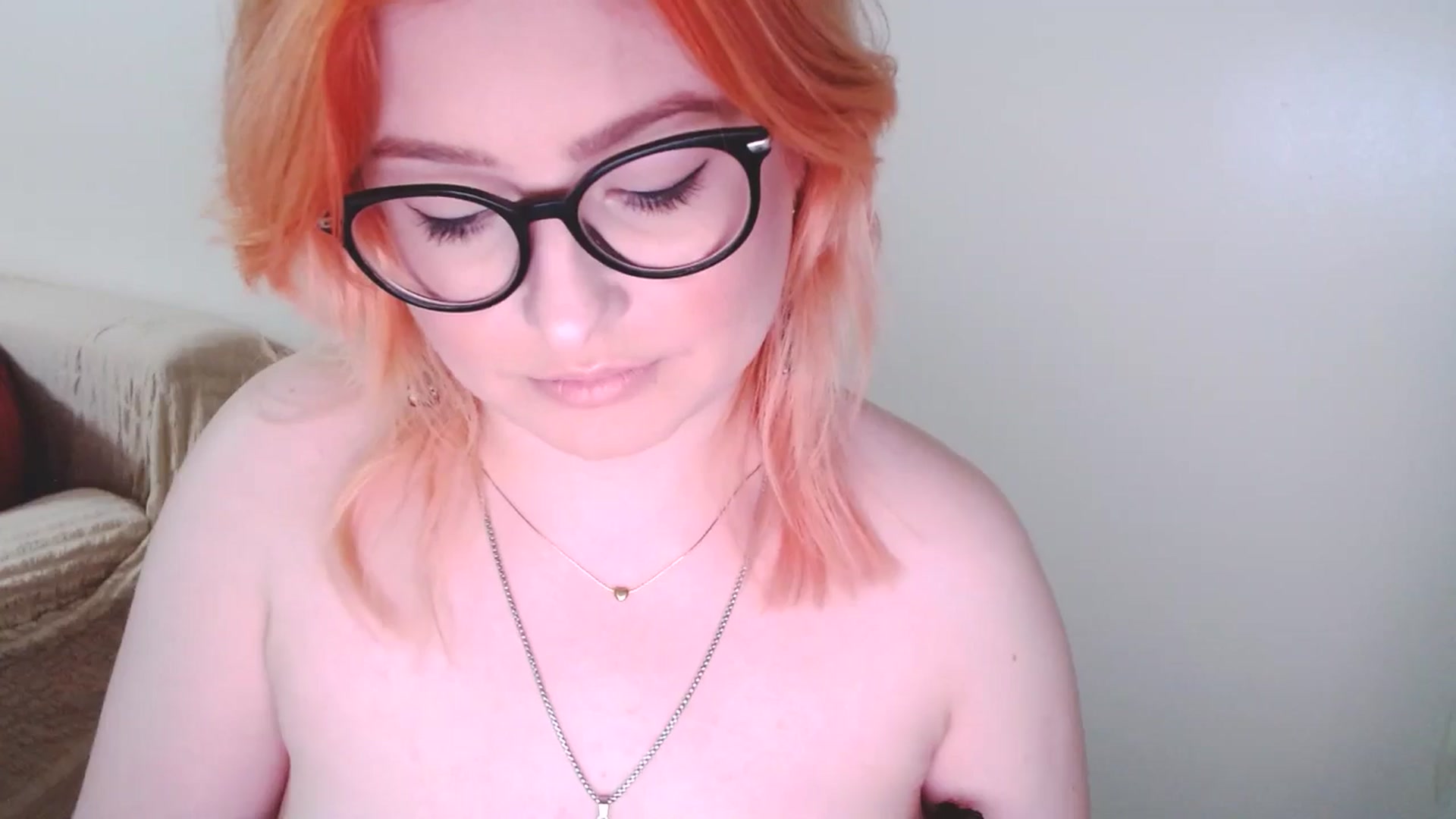 Gallery image thumbnail from EvaStar19's myfreecams stream on, 01/03/2025, 16:39 image 3 of 20