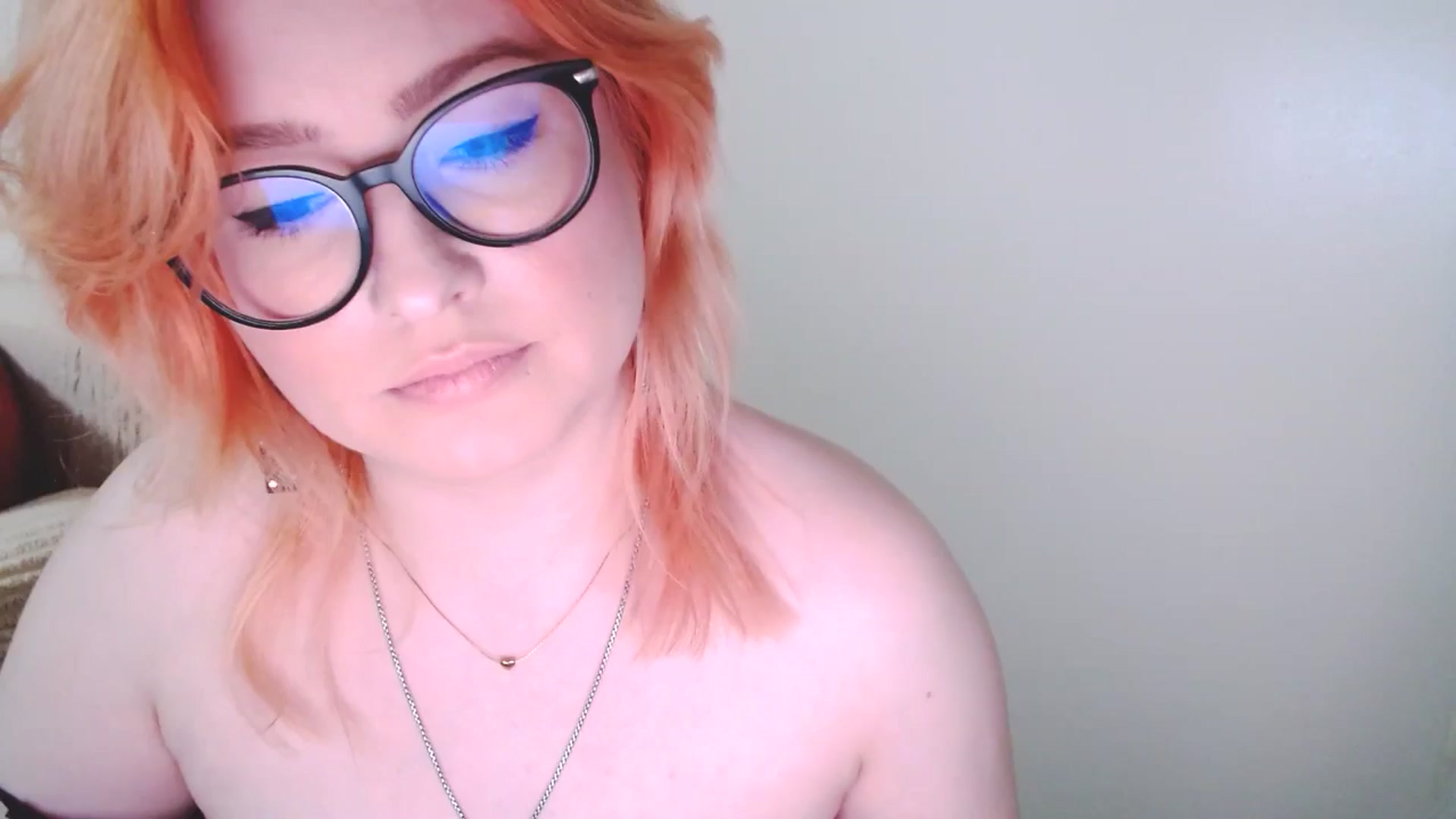 Gallery image thumbnail from EvaStar19's myfreecams stream on, 01/03/2025, 16:39 image 15 of 20