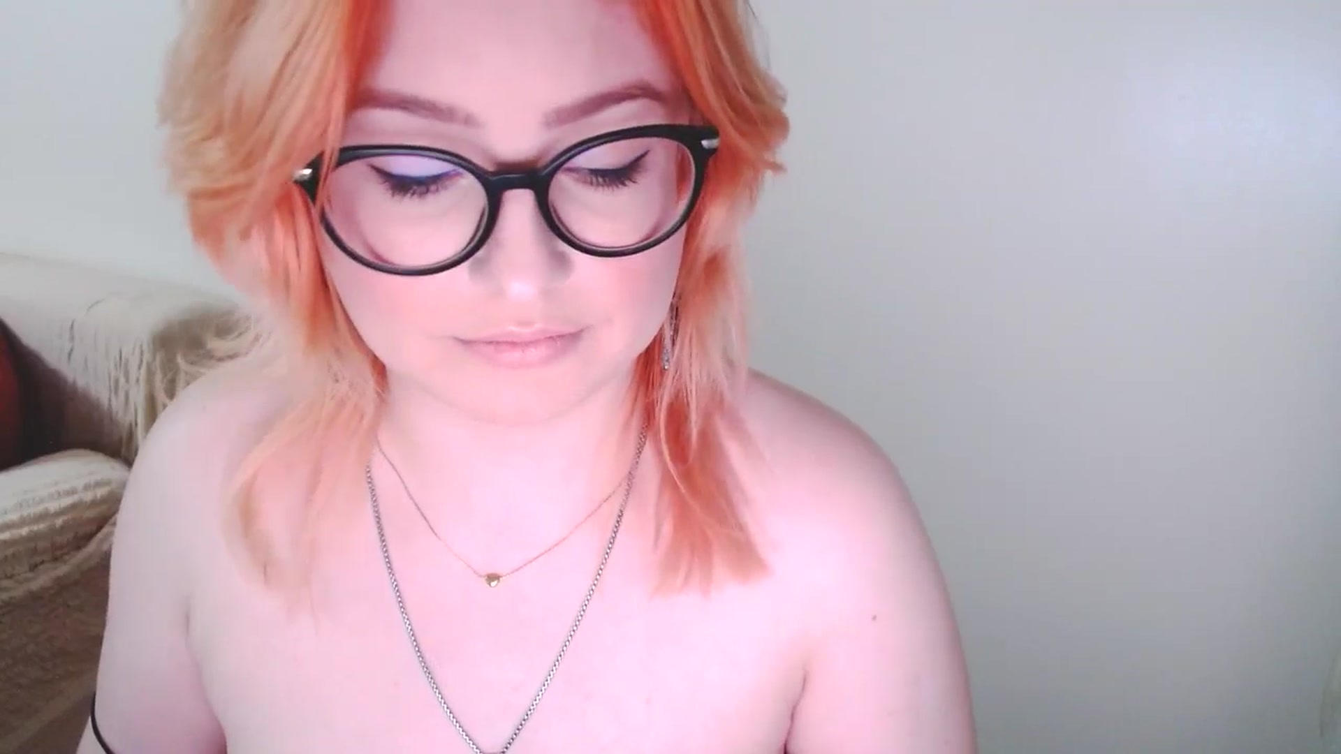 Gallery image thumbnail from EvaStar19's myfreecams stream on, 01/03/2025, 16:39 image 5 of 20