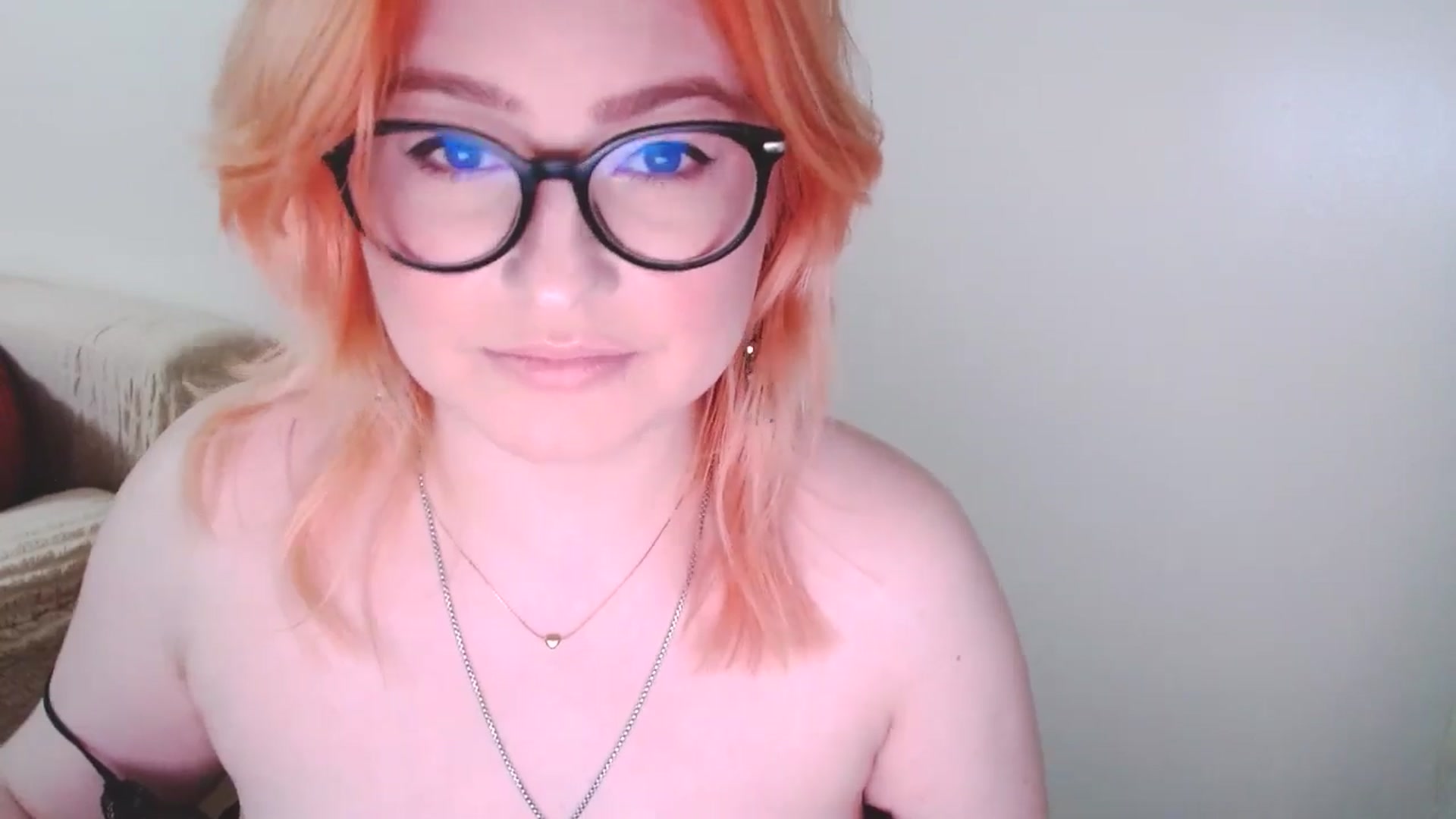Gallery image thumbnail from EvaStar19's myfreecams stream on, 01/03/2025, 16:39 image 12 of 20