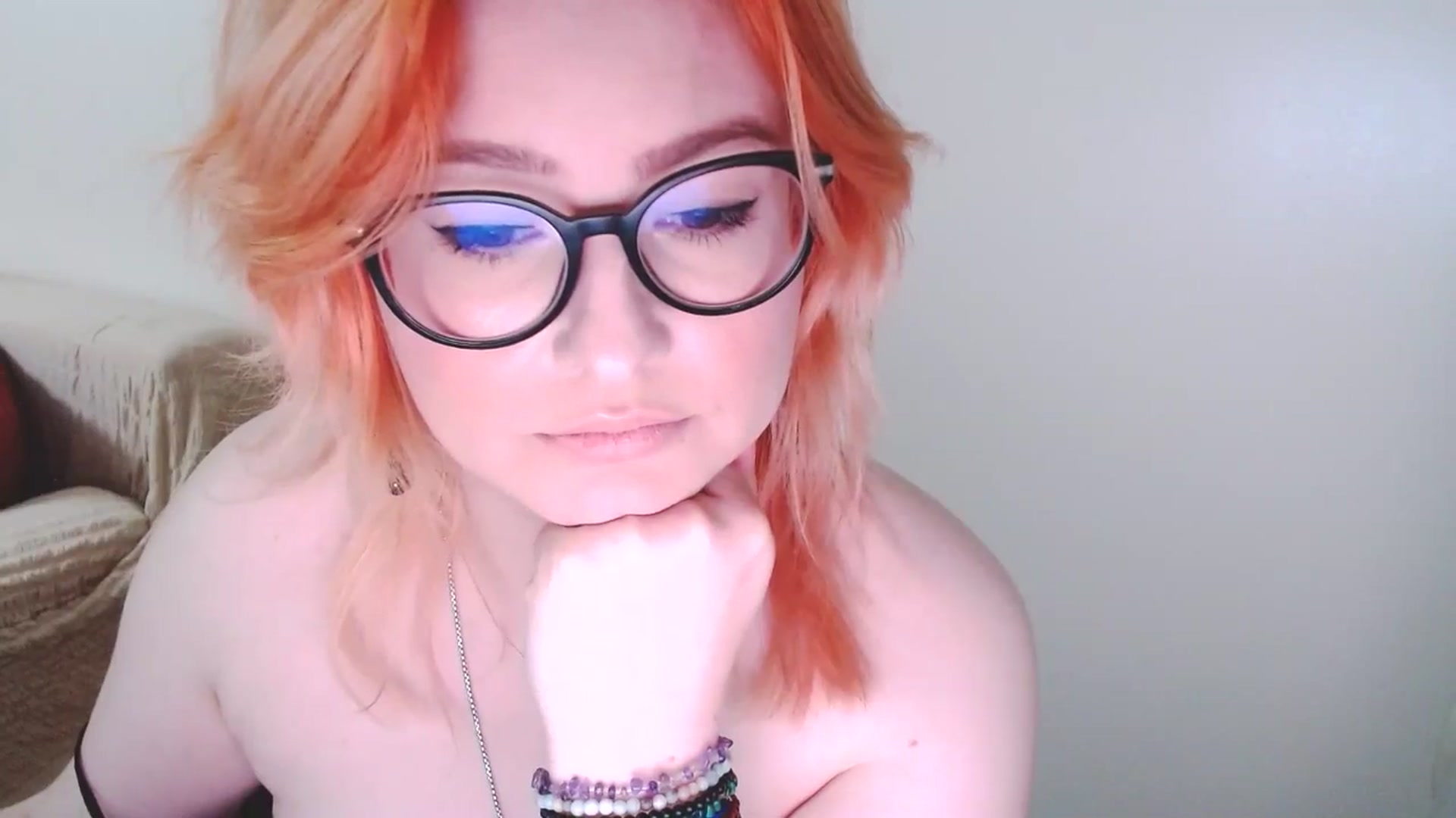 Gallery image thumbnail from EvaStar19's myfreecams stream on, 01/03/2025, 16:39 image 19 of 20