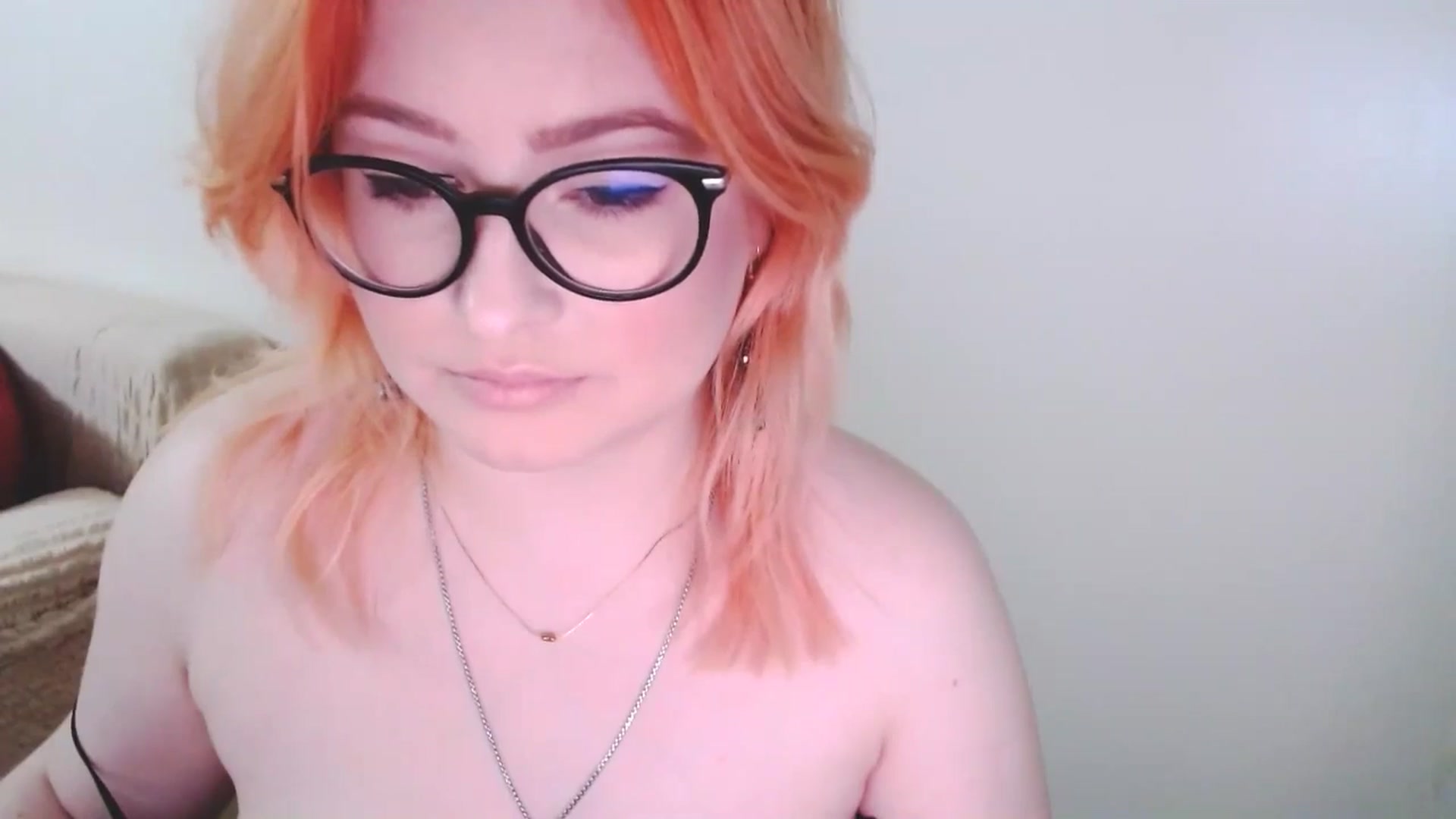 Gallery image thumbnail from EvaStar19's myfreecams stream on, 01/03/2025, 16:39 image 9 of 20