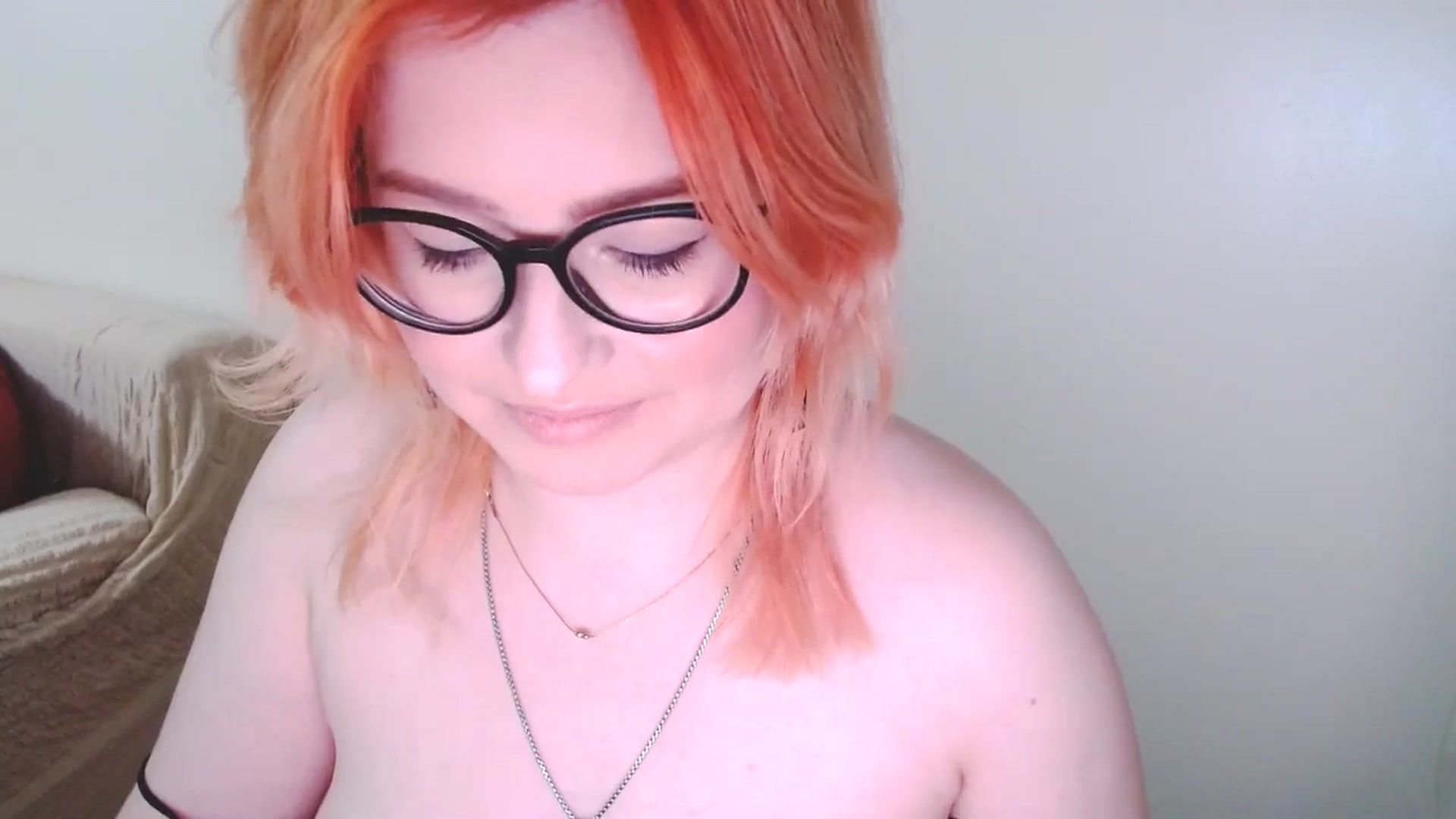 Gallery image thumbnail from EvaStar19's myfreecams stream on, 01/03/2025, 17:02 image 16 of 20