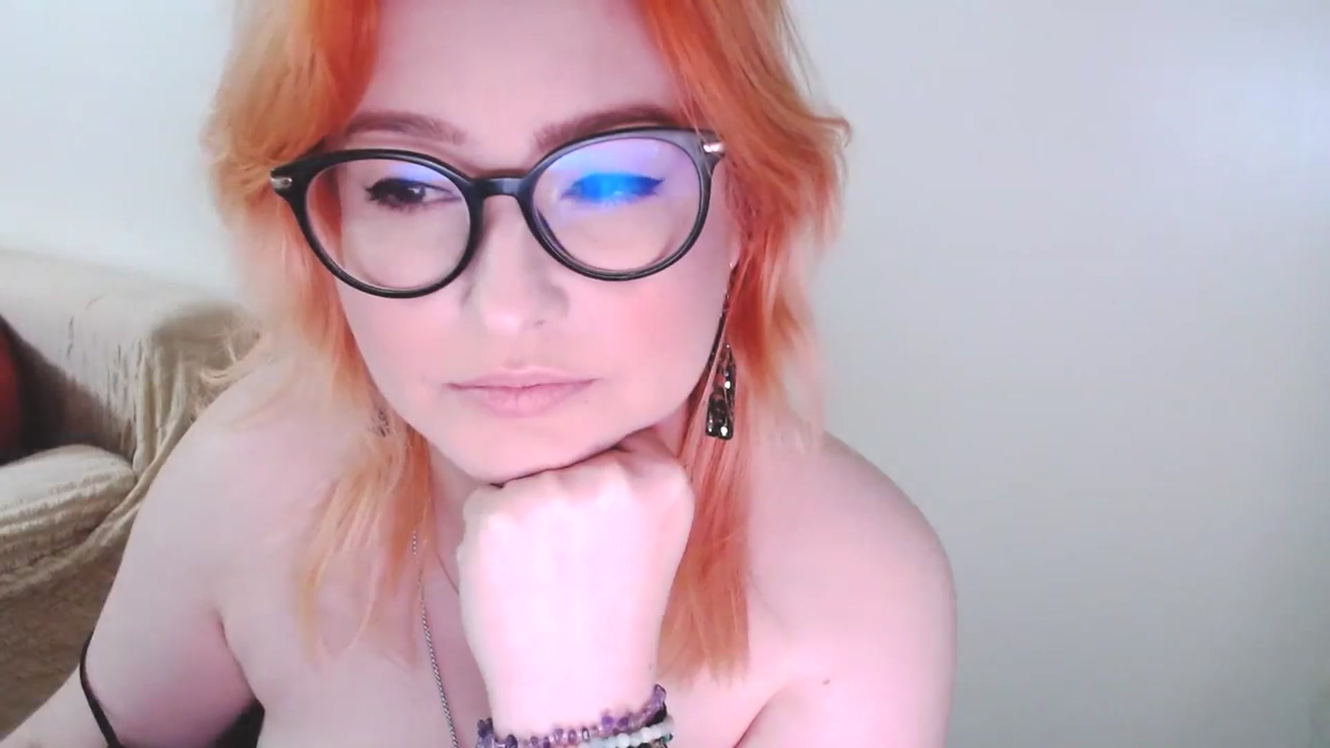 Gallery image thumbnail from EvaStar19's myfreecams stream on, 01/03/2025, 17:02 image 19 of 20
