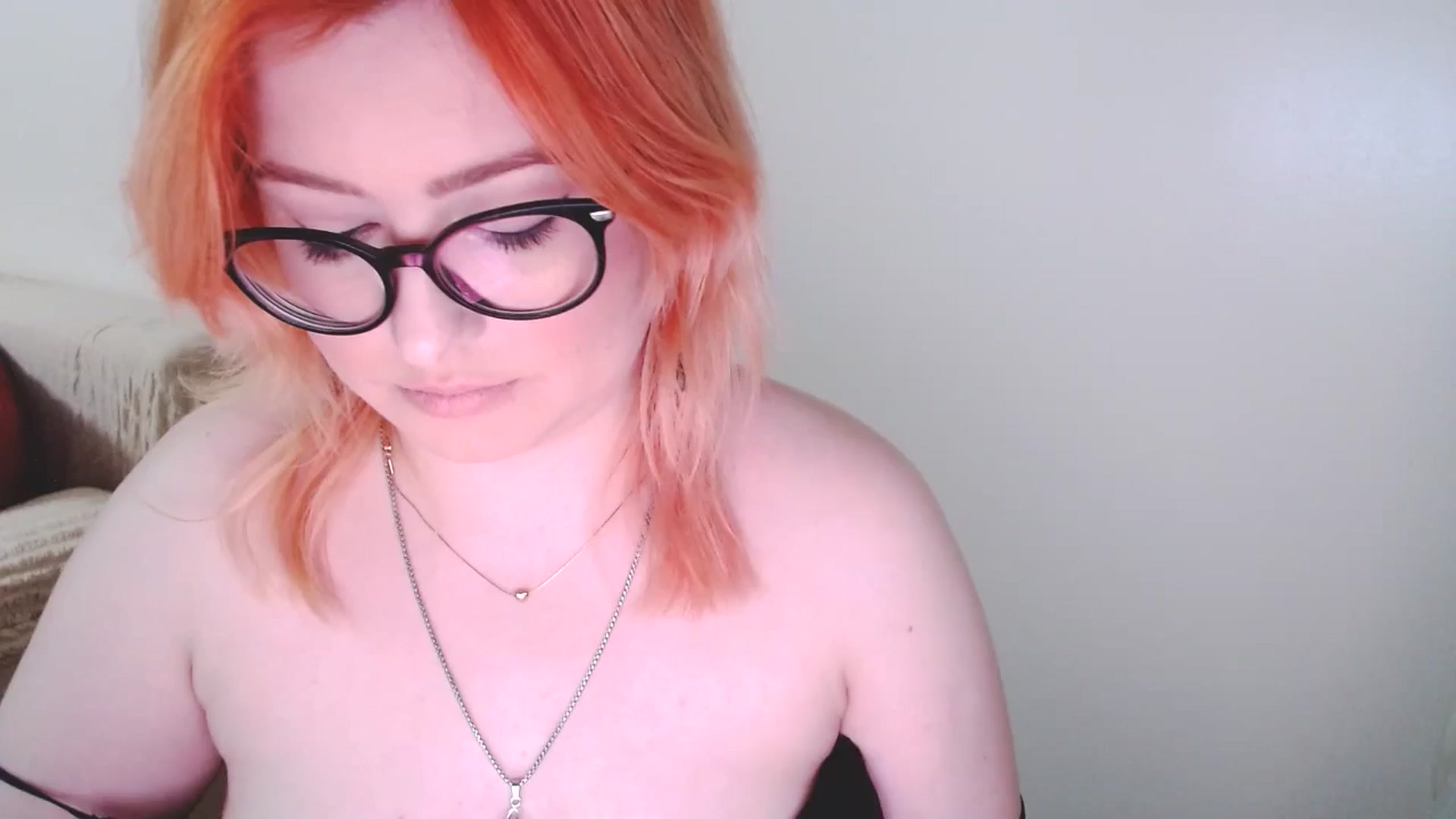 Gallery image thumbnail from EvaStar19's myfreecams stream on, 01/03/2025, 17:02 image 1 of 20