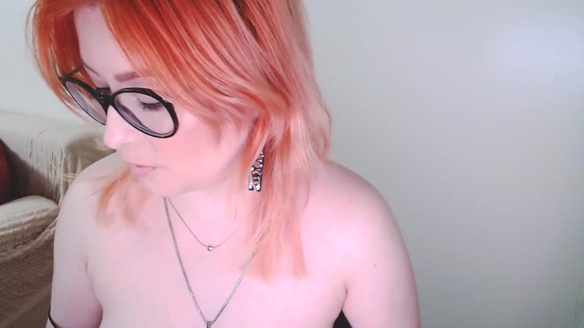 Gallery image thumbnail from EvaStar19's myfreecams stream on, 01/03/2025, 17:02 image 11 of 20