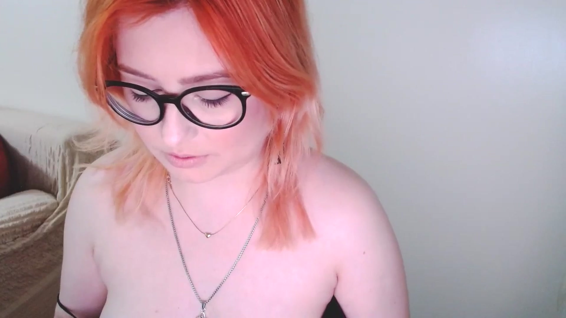 Gallery image thumbnail from EvaStar19's myfreecams stream on, 01/03/2025, 17:02 image 10 of 20