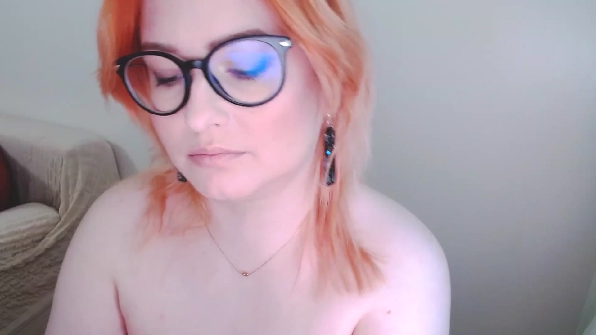 Gallery image thumbnail from EvaStar19's myfreecams stream on, 01/04/2025, 13:46 image 5 of 20