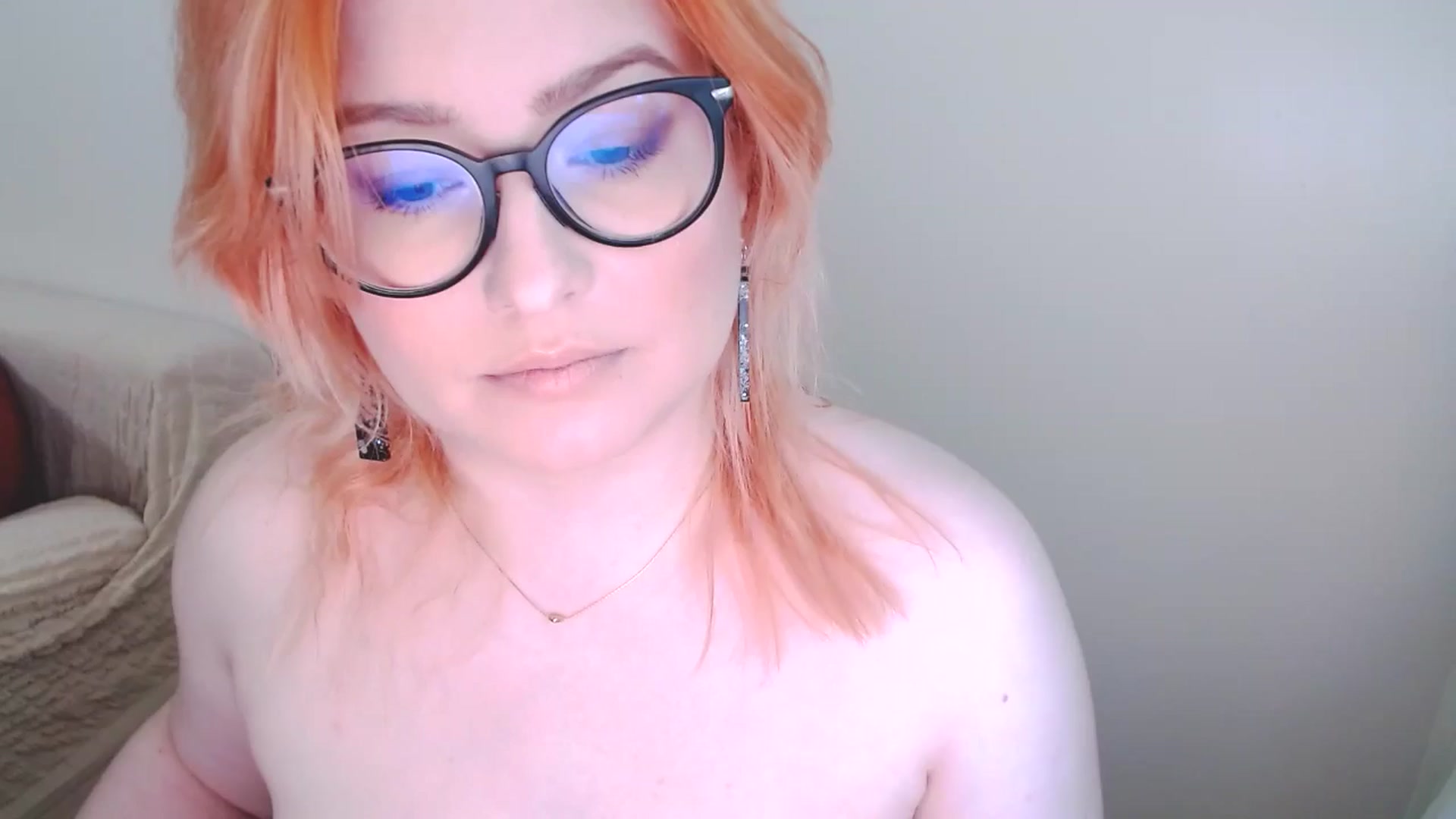 Gallery image thumbnail from EvaStar19's myfreecams stream on, 01/04/2025, 13:46 image 1 of 20