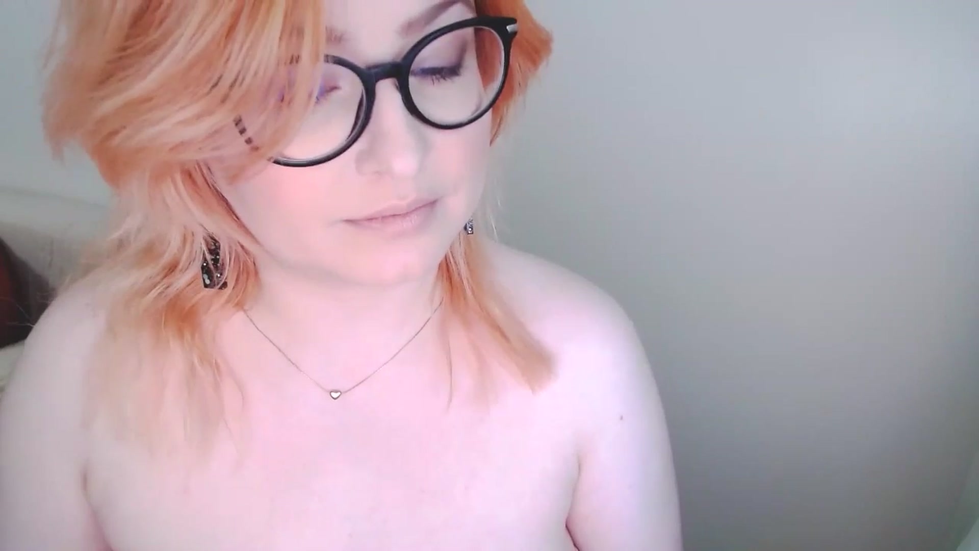 Gallery image thumbnail from EvaStar19's myfreecams stream on, 01/04/2025, 13:46 image 9 of 20