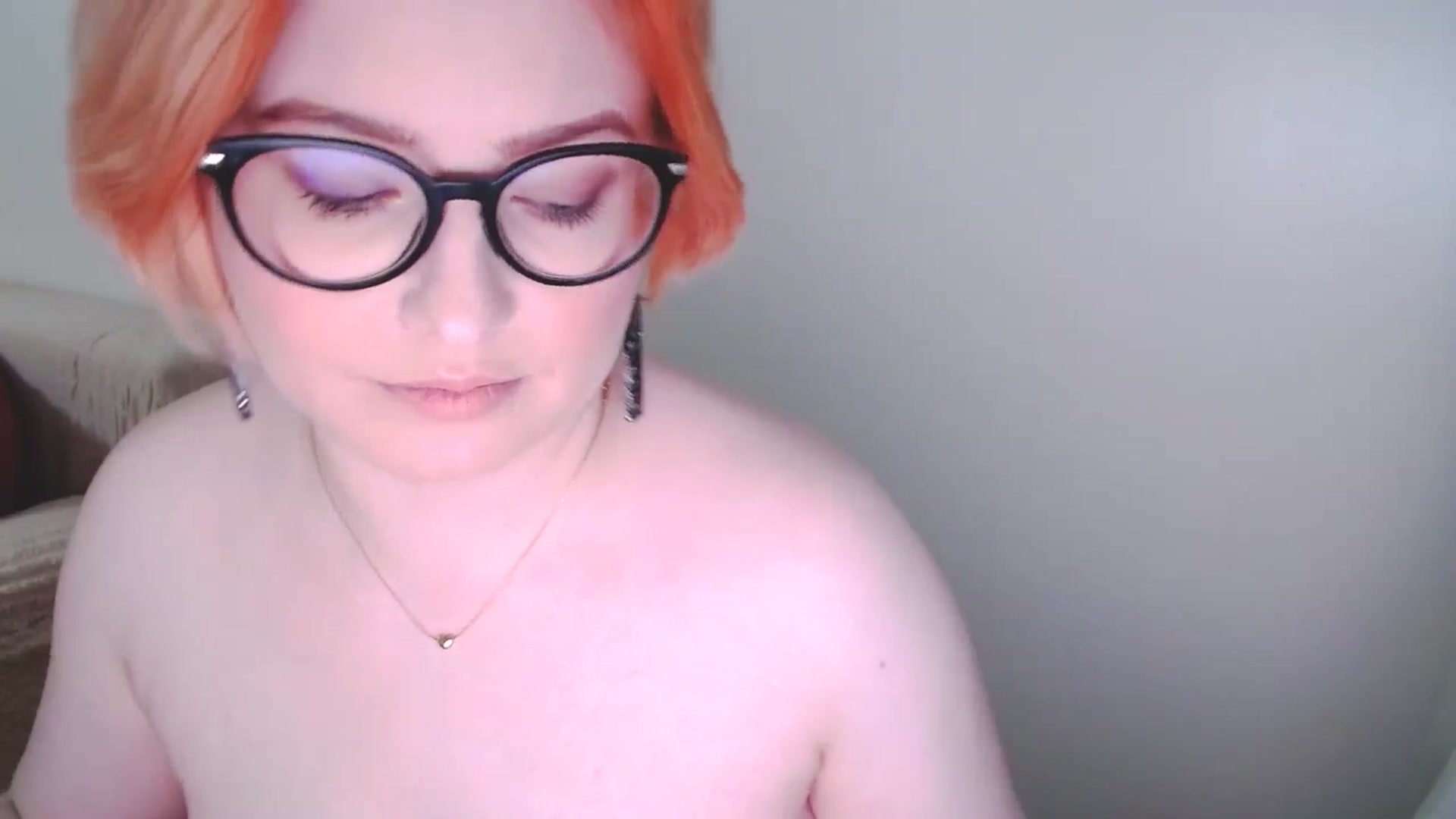 Gallery image thumbnail from EvaStar19's myfreecams stream on, 01/04/2025, 14:41 image 16 of 20