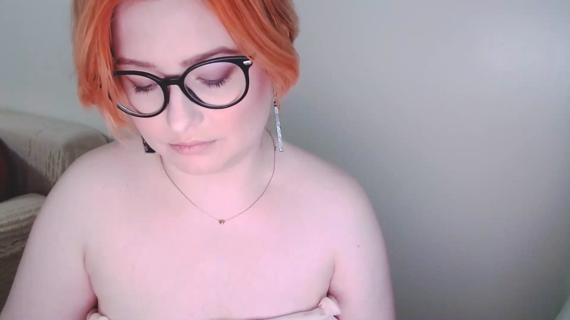 Gallery image thumbnail from EvaStar19's myfreecams stream on, 01/04/2025, 14:41 image 8 of 20