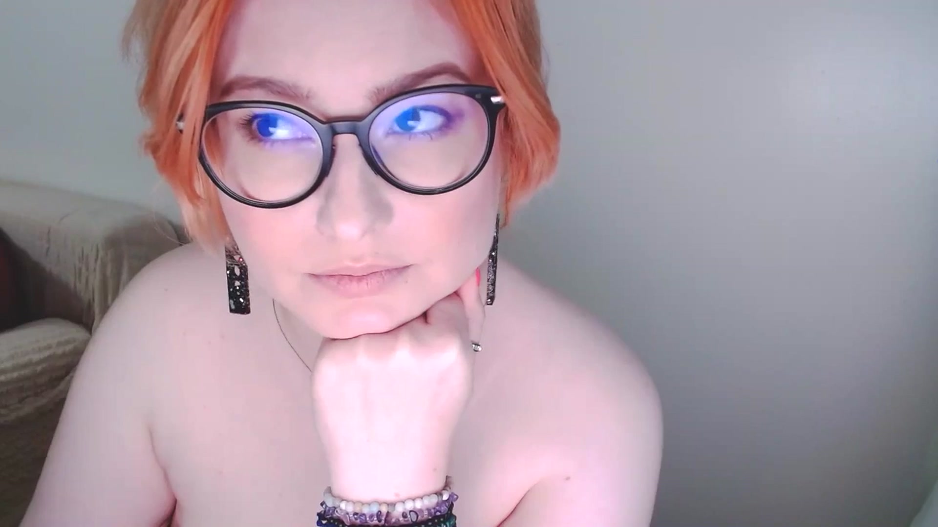 Gallery image thumbnail from EvaStar19's myfreecams stream on, 01/04/2025, 14:41 image 13 of 20