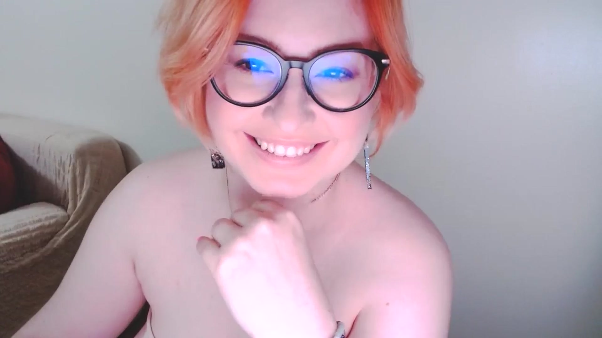 Gallery image thumbnail from EvaStar19's myfreecams stream on, 01/04/2025, 16:19 image 8 of 20