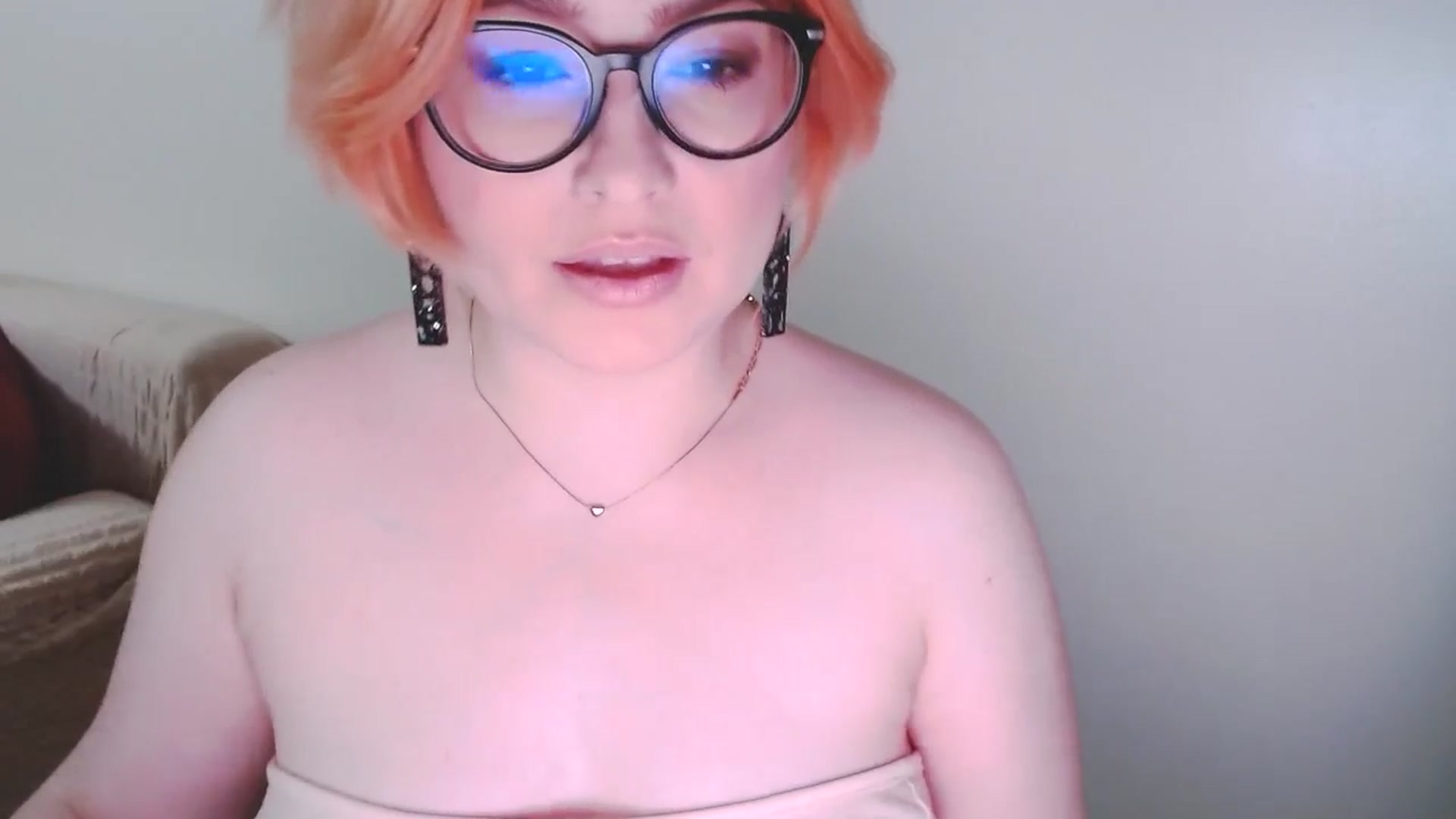 Gallery image thumbnail from EvaStar19's myfreecams stream on, 01/04/2025, 16:19 image 12 of 20
