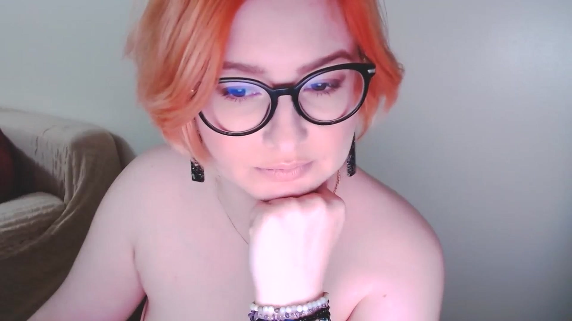 Gallery image thumbnail from EvaStar19's myfreecams stream on, 01/04/2025, 16:19 image 11 of 20