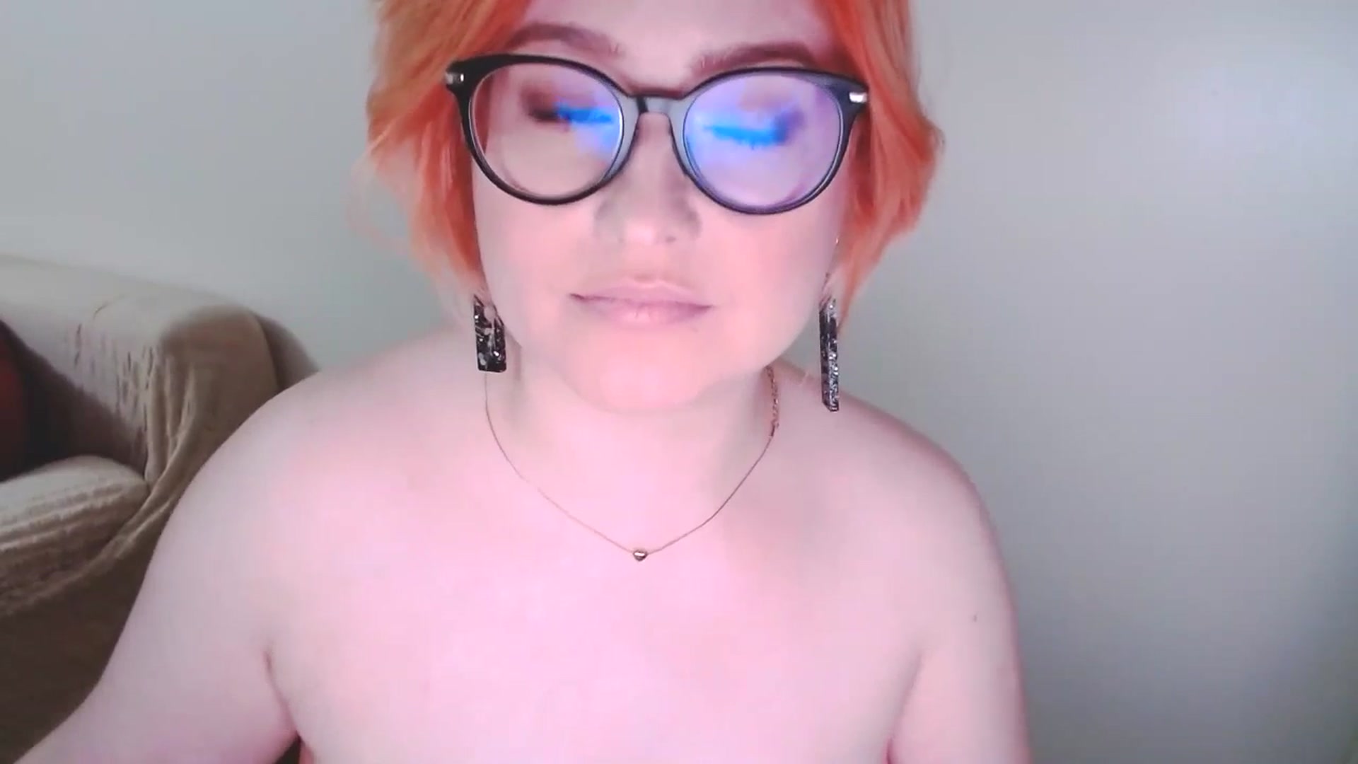 Gallery image thumbnail from EvaStar19's myfreecams stream on, 01/04/2025, 17:24 image 17 of 20