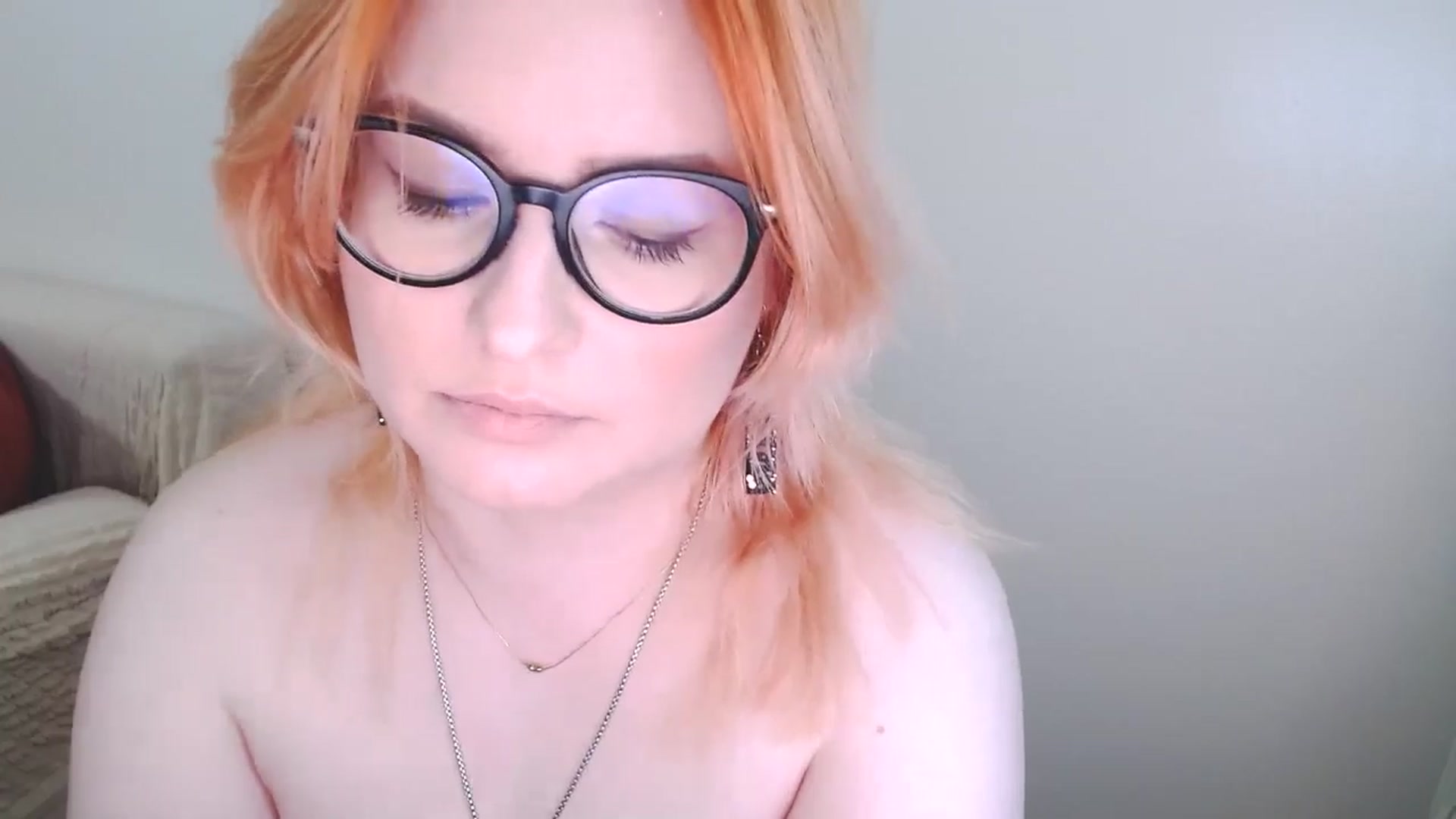 Gallery image thumbnail from EvaStar19's myfreecams stream on, 01/08/2025, 13:57 image 2 of 20