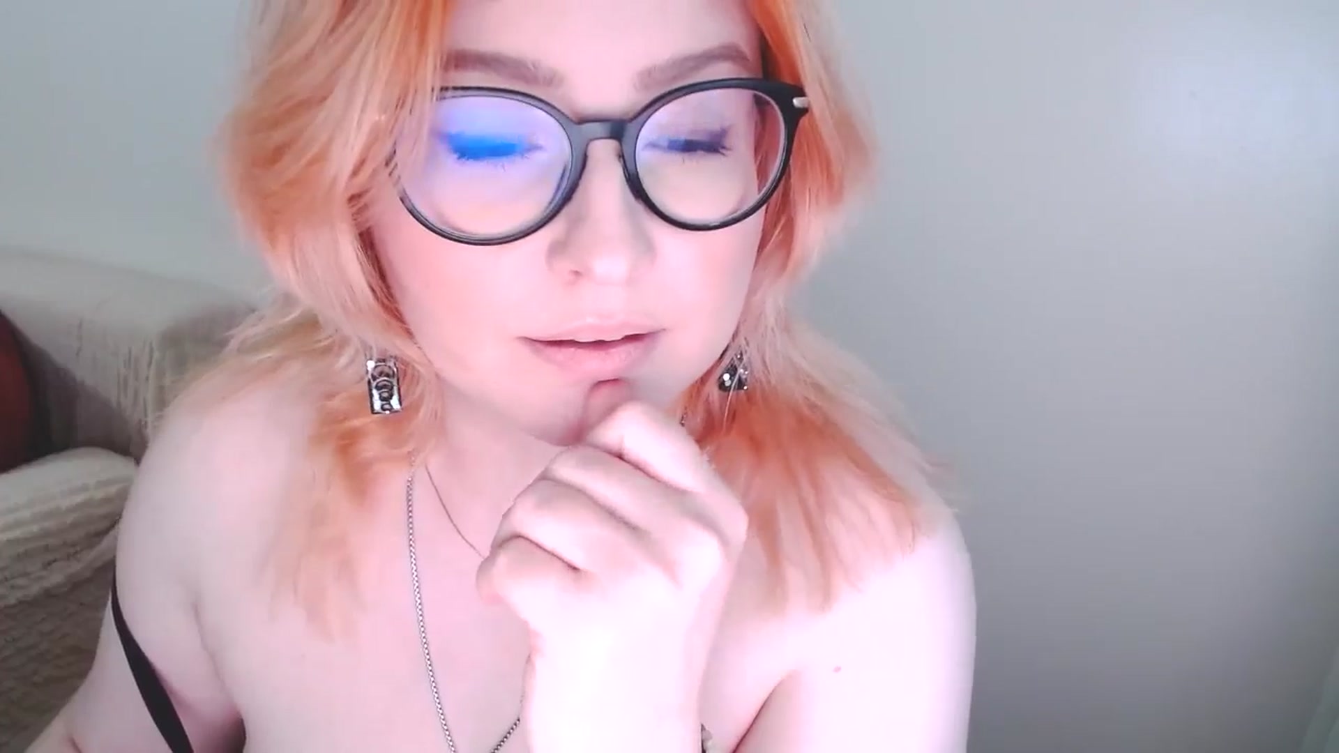 Gallery image thumbnail from EvaStar19's myfreecams stream on, 01/08/2025, 13:57 image 19 of 20