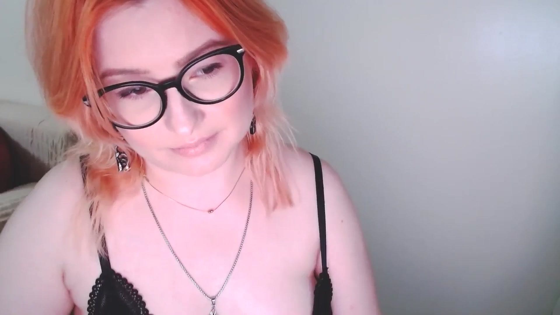 Gallery image thumbnail from EvaStar19's myfreecams stream on, 01/08/2025, 15:34 image 3 of 20