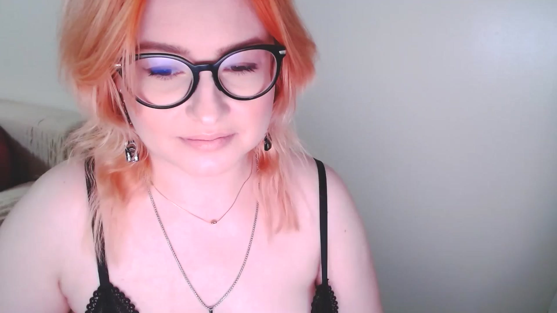 Gallery image thumbnail from EvaStar19's myfreecams stream on, 01/08/2025, 15:34 image 1 of 20