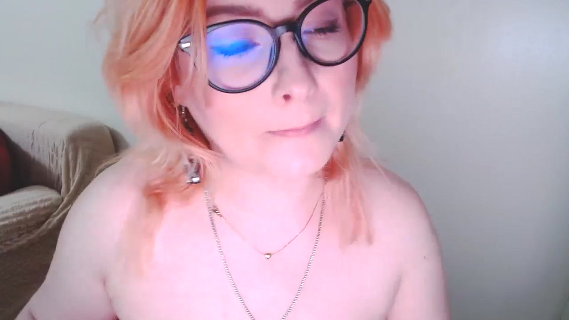 Gallery image thumbnail from EvaStar19's myfreecams stream on, 01/08/2025, 15:34 image 19 of 20