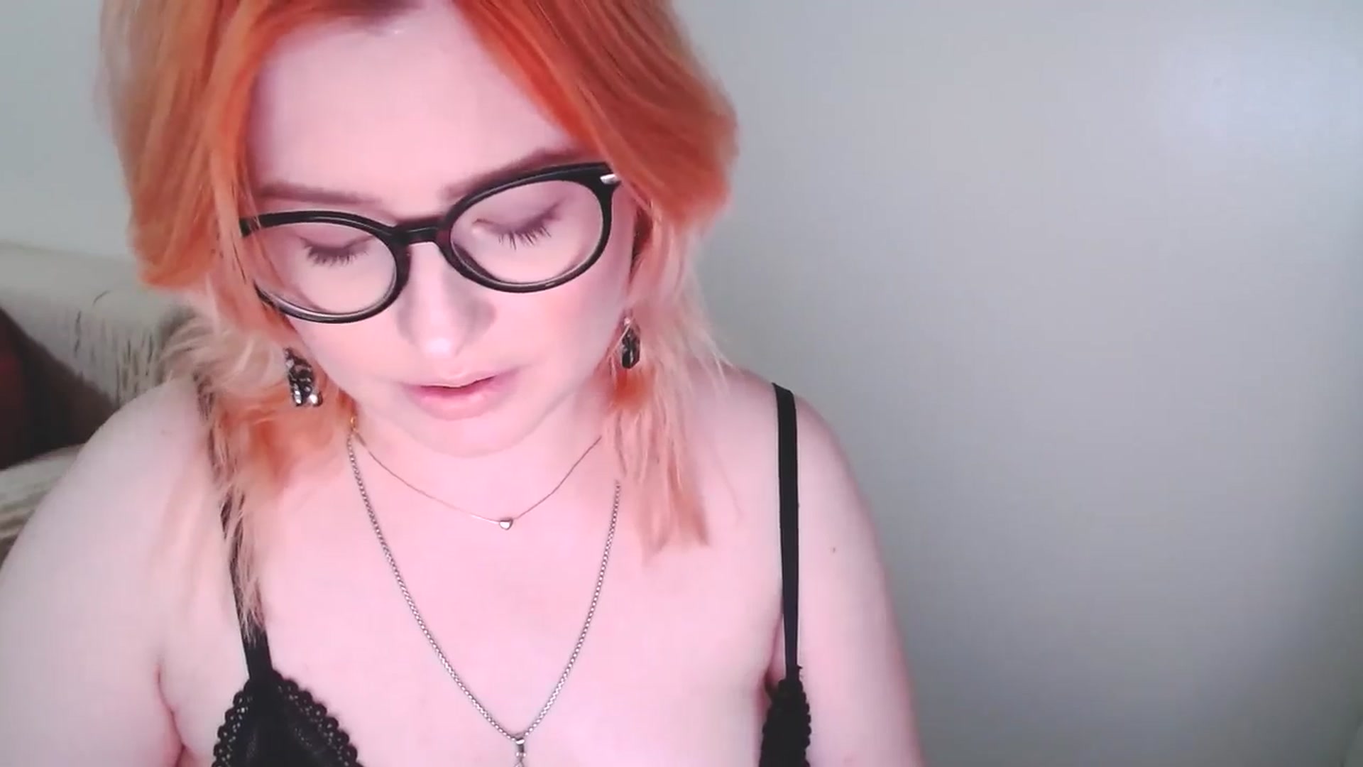Gallery image thumbnail from EvaStar19's myfreecams stream on, 01/08/2025, 15:34 image 6 of 20