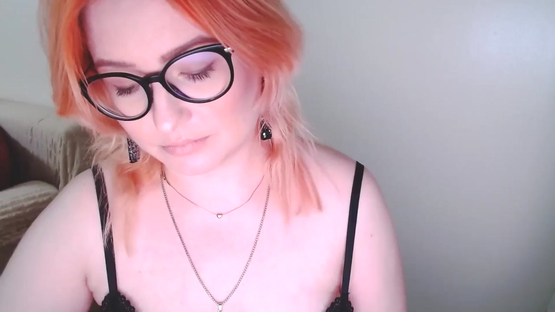 Gallery image thumbnail from EvaStar19's myfreecams stream on, 01/08/2025, 15:34 image 7 of 20