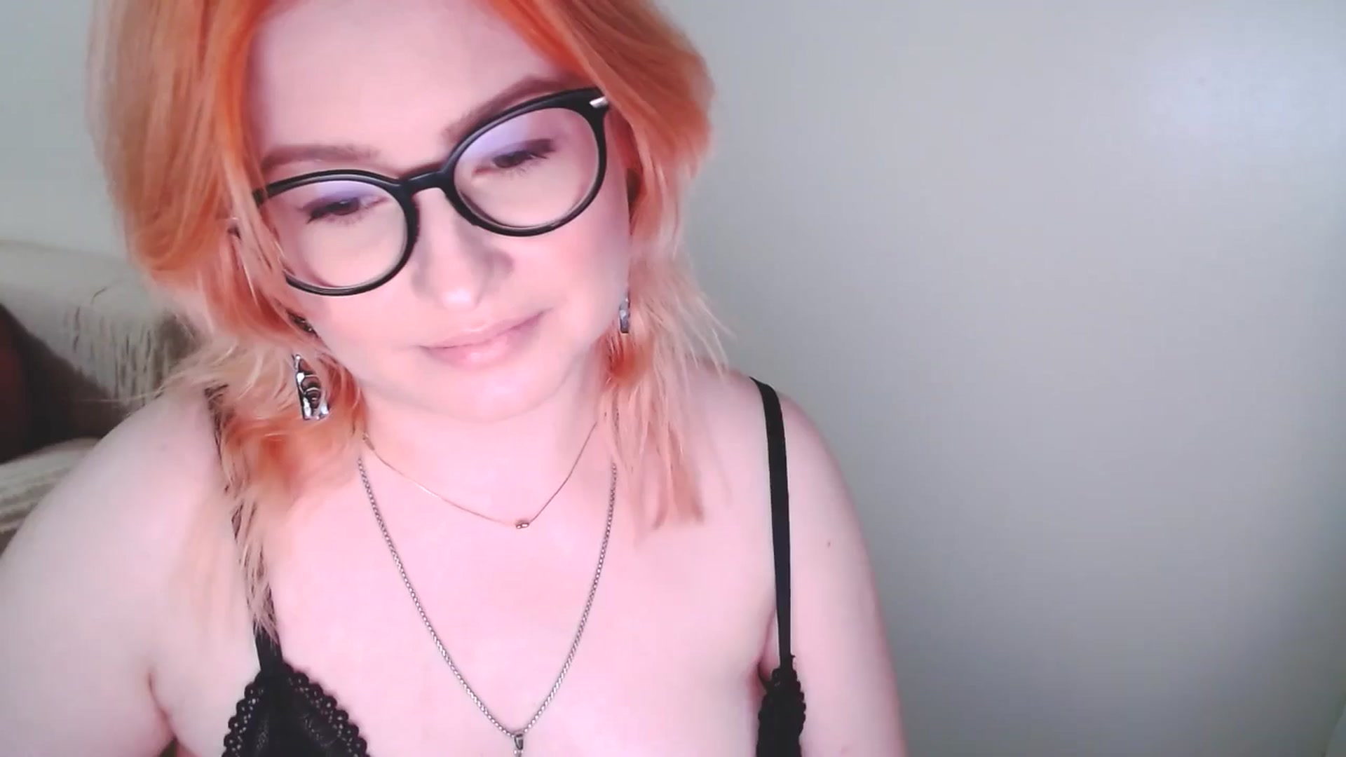 Gallery image thumbnail from EvaStar19's myfreecams stream on, 01/08/2025, 15:34 image 2 of 20