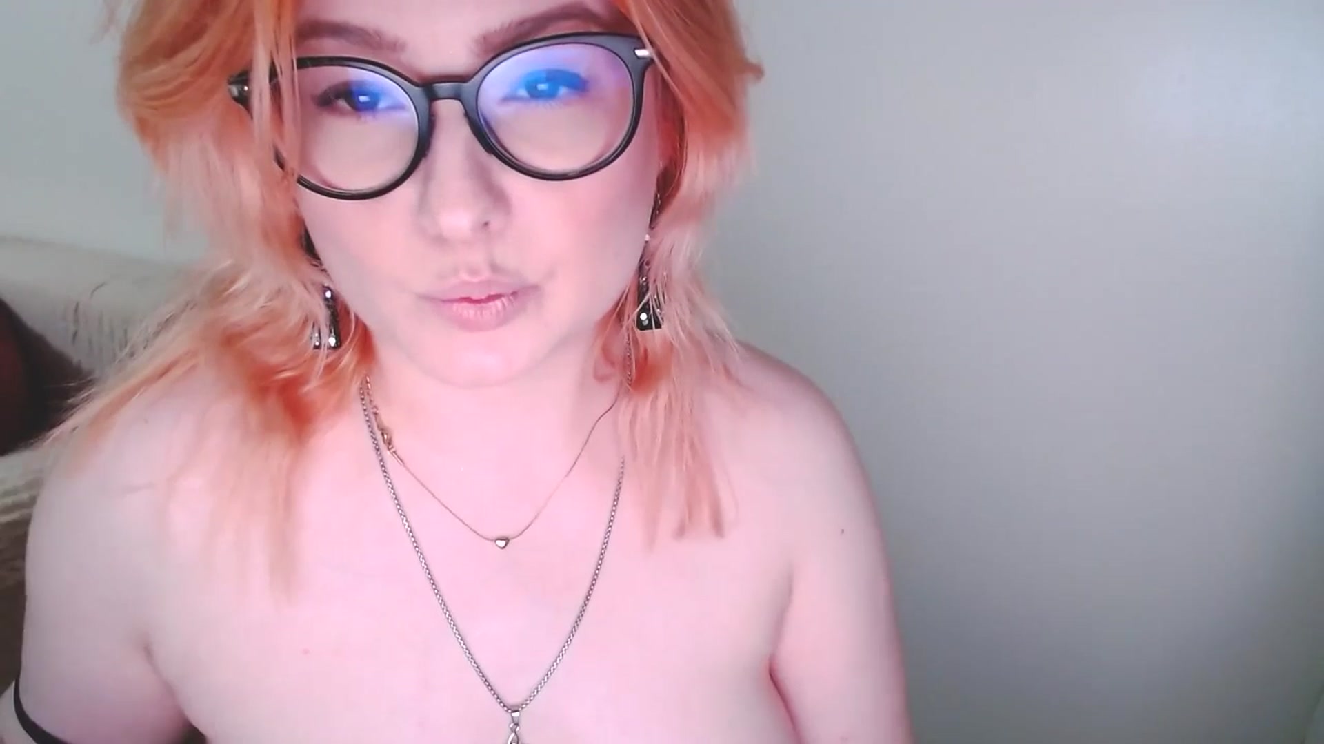 Gallery image thumbnail from EvaStar19's myfreecams stream on, 01/08/2025, 15:34 image 14 of 20
