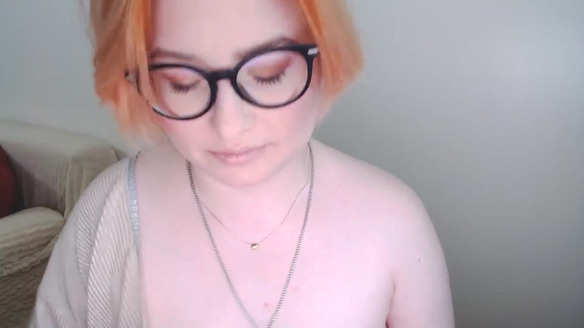 Gallery image thumbnail from EvaStar19's myfreecams stream on, 01/12/2025, 12:45 image 7 of 20