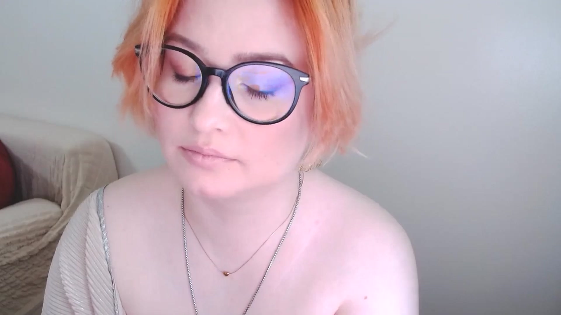 Gallery image thumbnail from EvaStar19's myfreecams stream on, 01/12/2025, 12:45 image 10 of 20