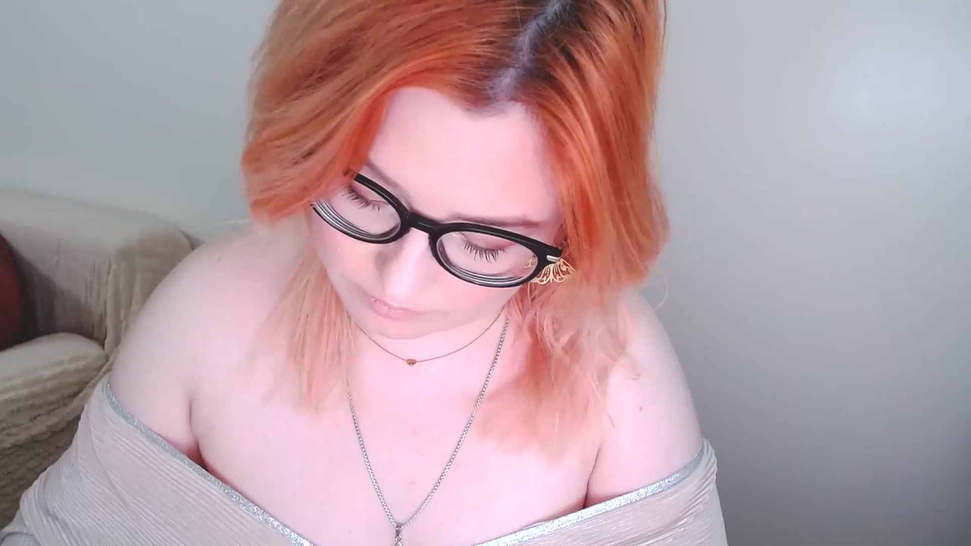 Gallery image thumbnail from EvaStar19's myfreecams stream on, 01/12/2025, 13:44 image 15 of 20
