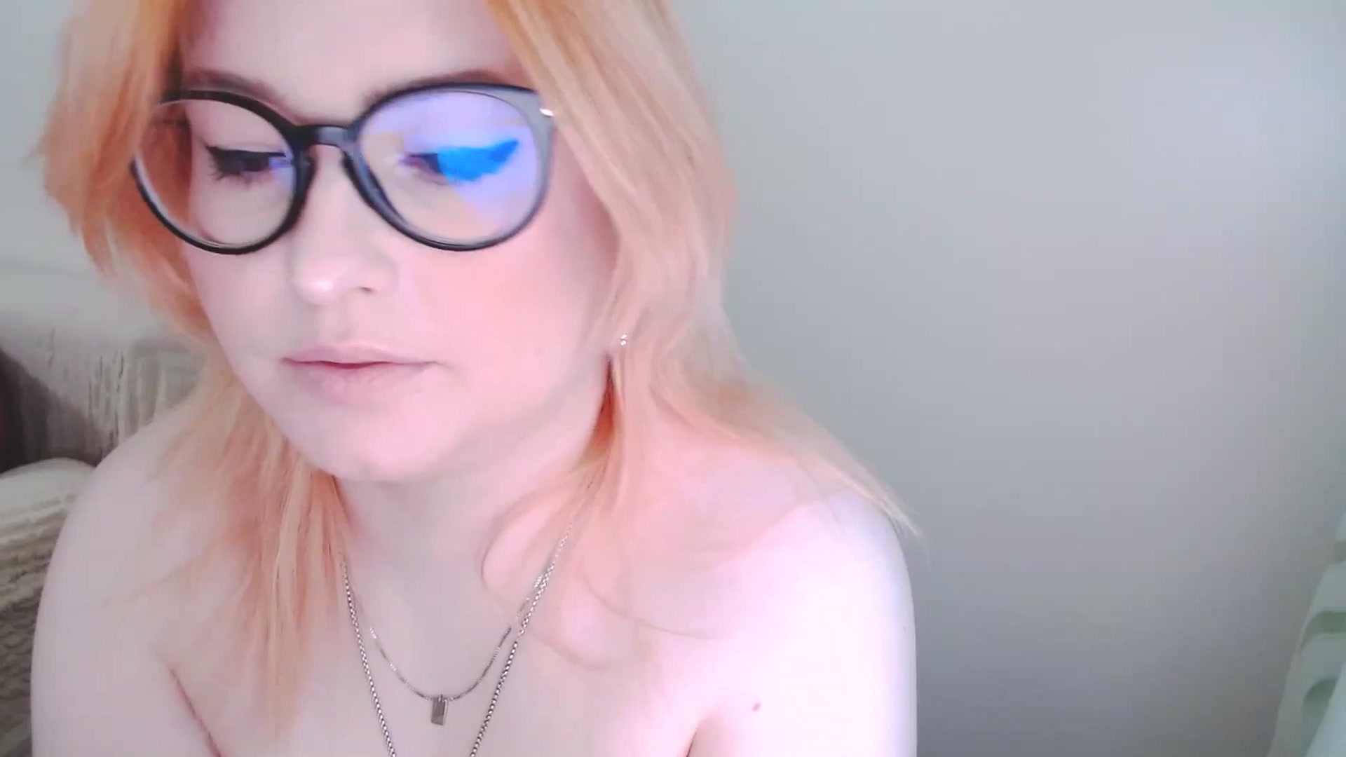 Gallery image thumbnail from EvaStar19's myfreecams stream on, 01/18/2025, 13:50 image 9 of 20