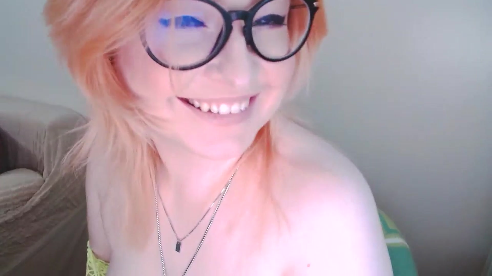 Gallery image thumbnail from EvaStar19's myfreecams stream on, 01/18/2025, 13:50 image 17 of 20