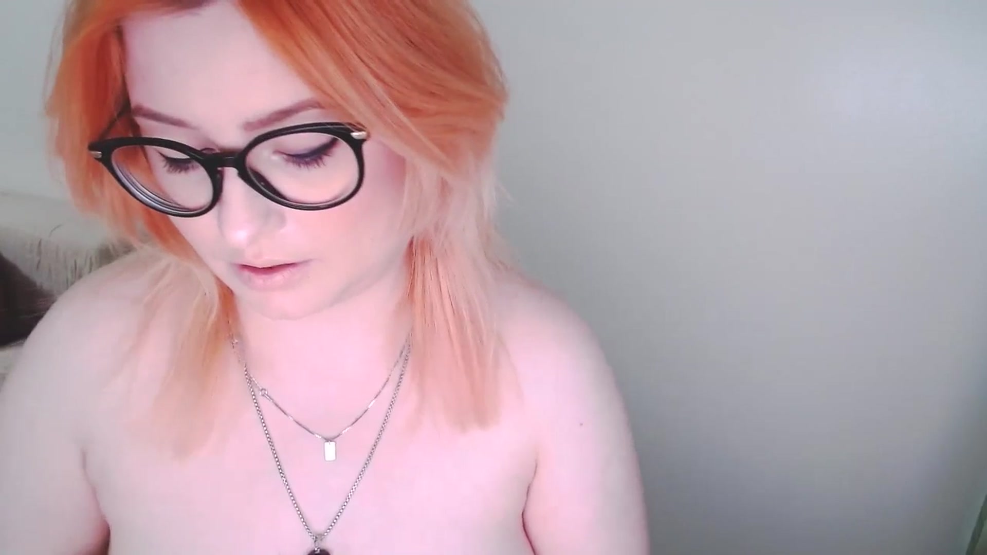 Gallery image thumbnail from EvaStar19's myfreecams stream on, 01/18/2025, 15:00 image 17 of 20