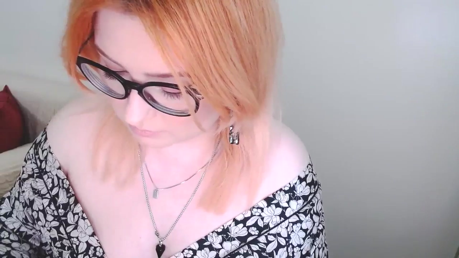 Gallery image thumbnail from EvaStar19's myfreecams stream on, 01/19/2025, 13:00 image 16 of 20