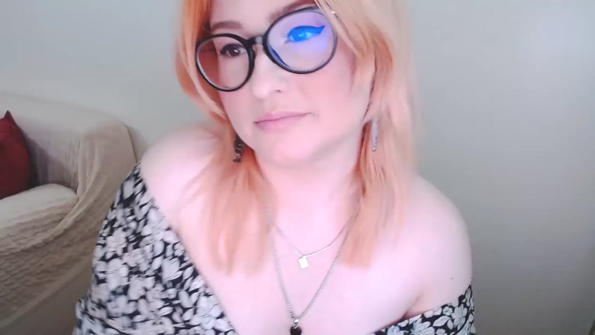 Gallery image thumbnail from EvaStar19's myfreecams stream on, 01/19/2025, 13:00 image 1 of 20