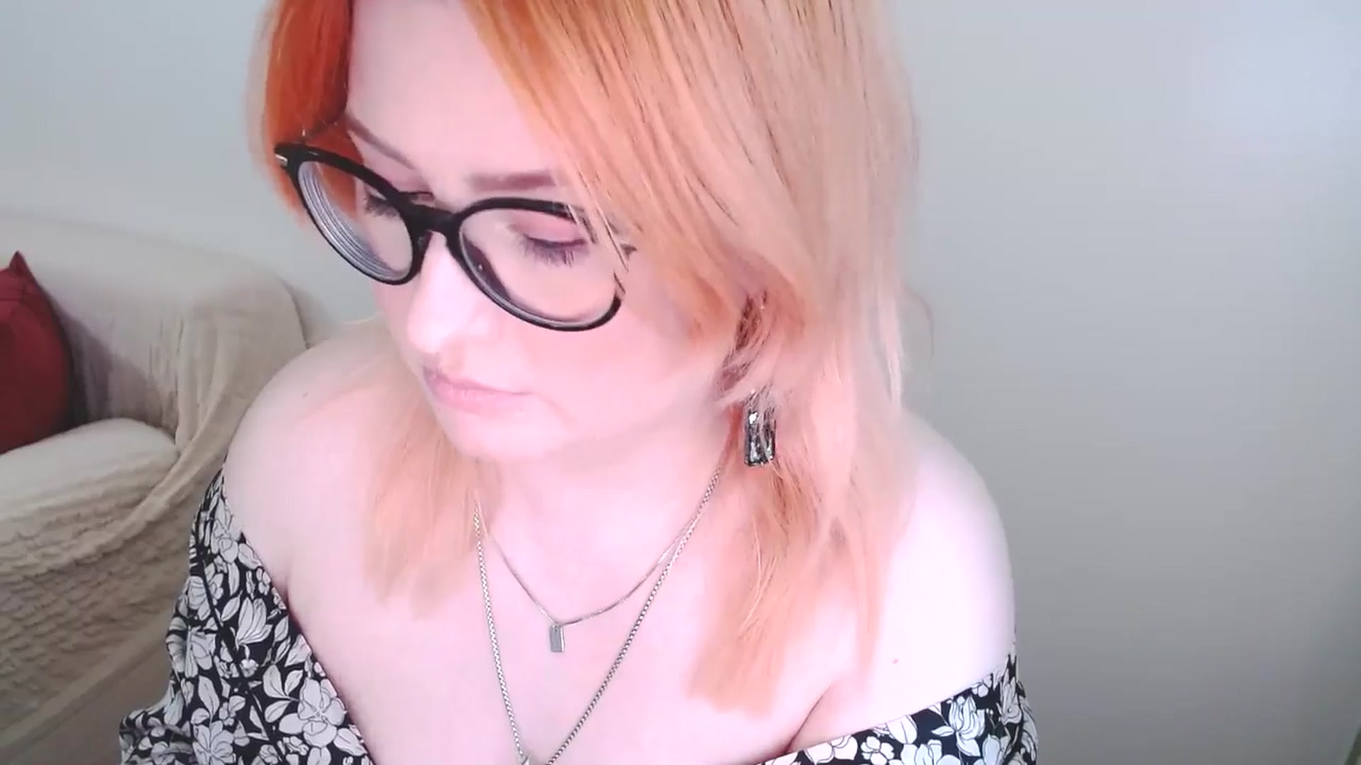 Gallery image thumbnail from EvaStar19's myfreecams stream on, 01/19/2025, 13:00 image 7 of 20