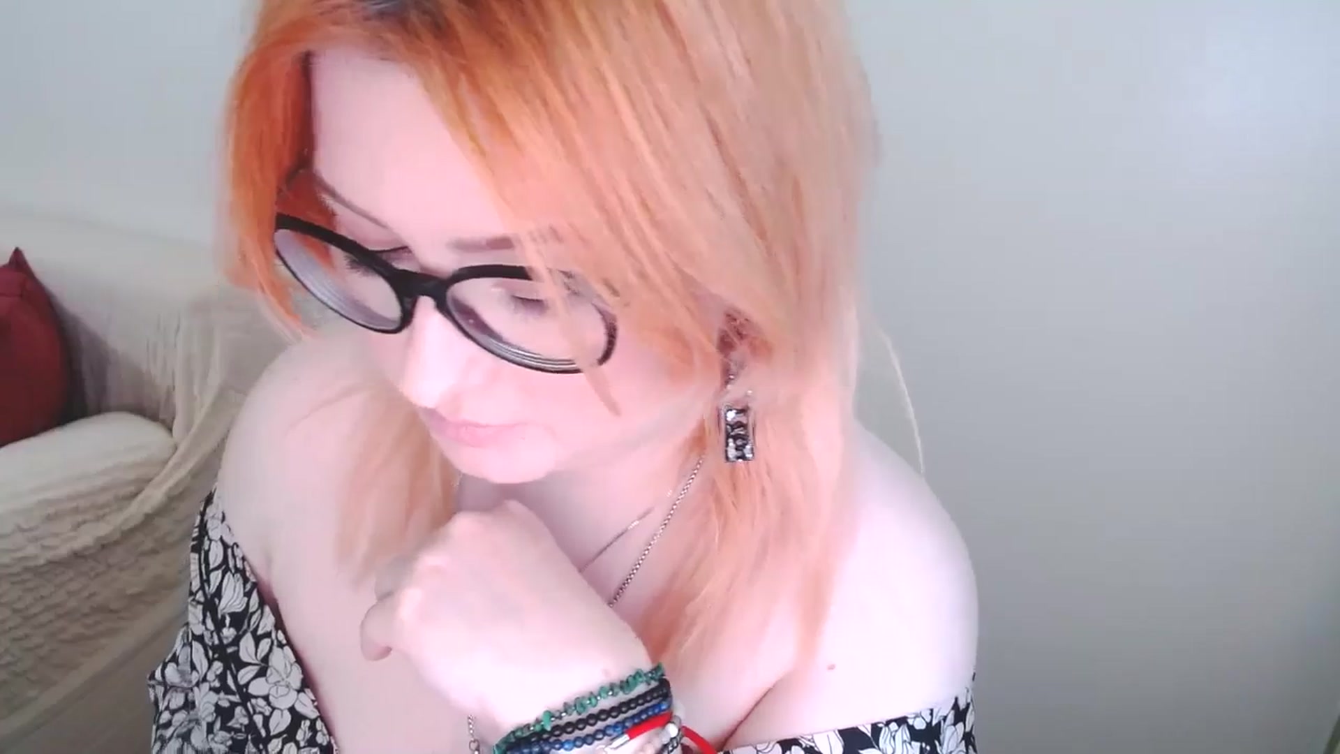 Gallery image thumbnail from EvaStar19's myfreecams stream on, 01/19/2025, 13:00 image 11 of 20