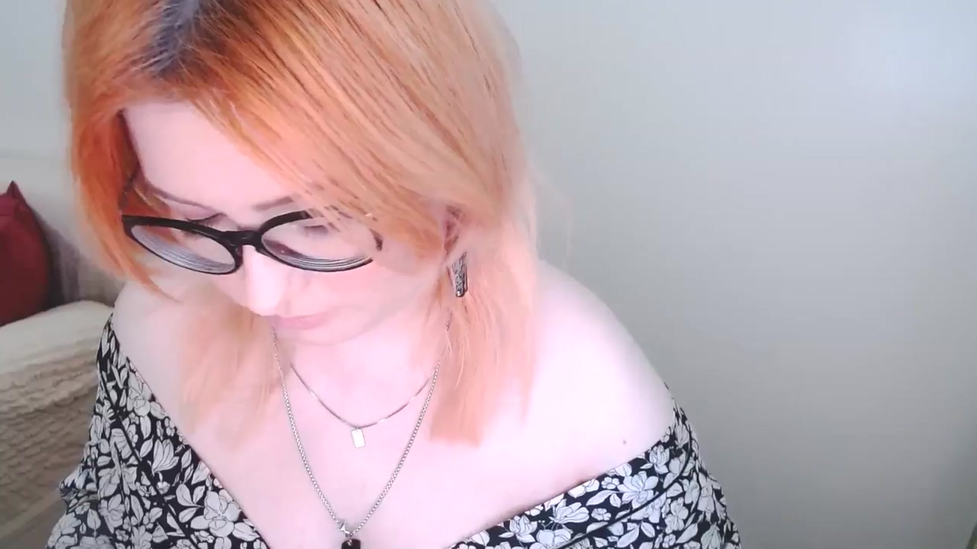 Gallery image thumbnail from EvaStar19's myfreecams stream on, 01/19/2025, 13:00 image 3 of 20