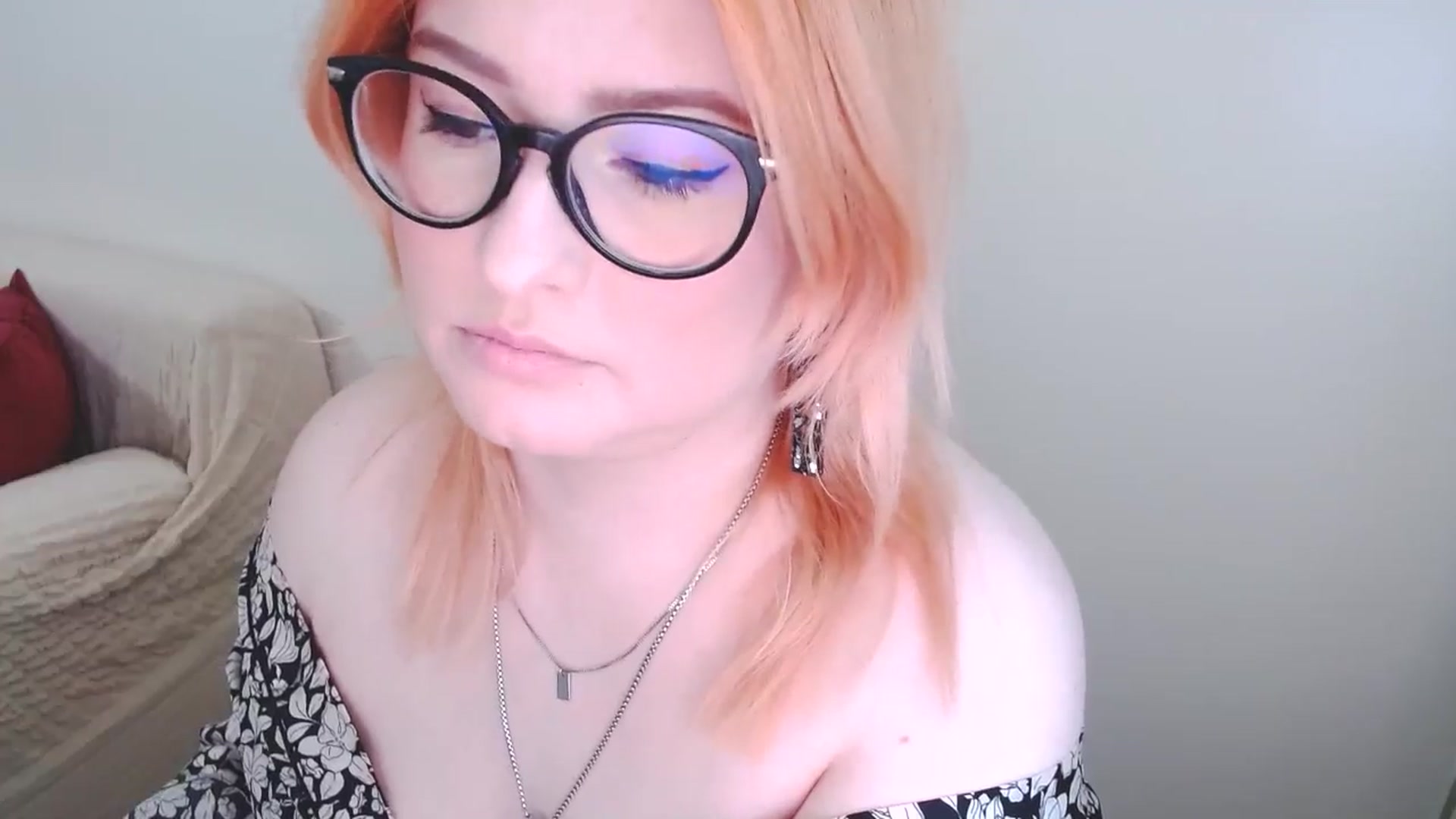 Gallery image thumbnail from EvaStar19's myfreecams stream on, 01/19/2025, 13:00 image 6 of 20