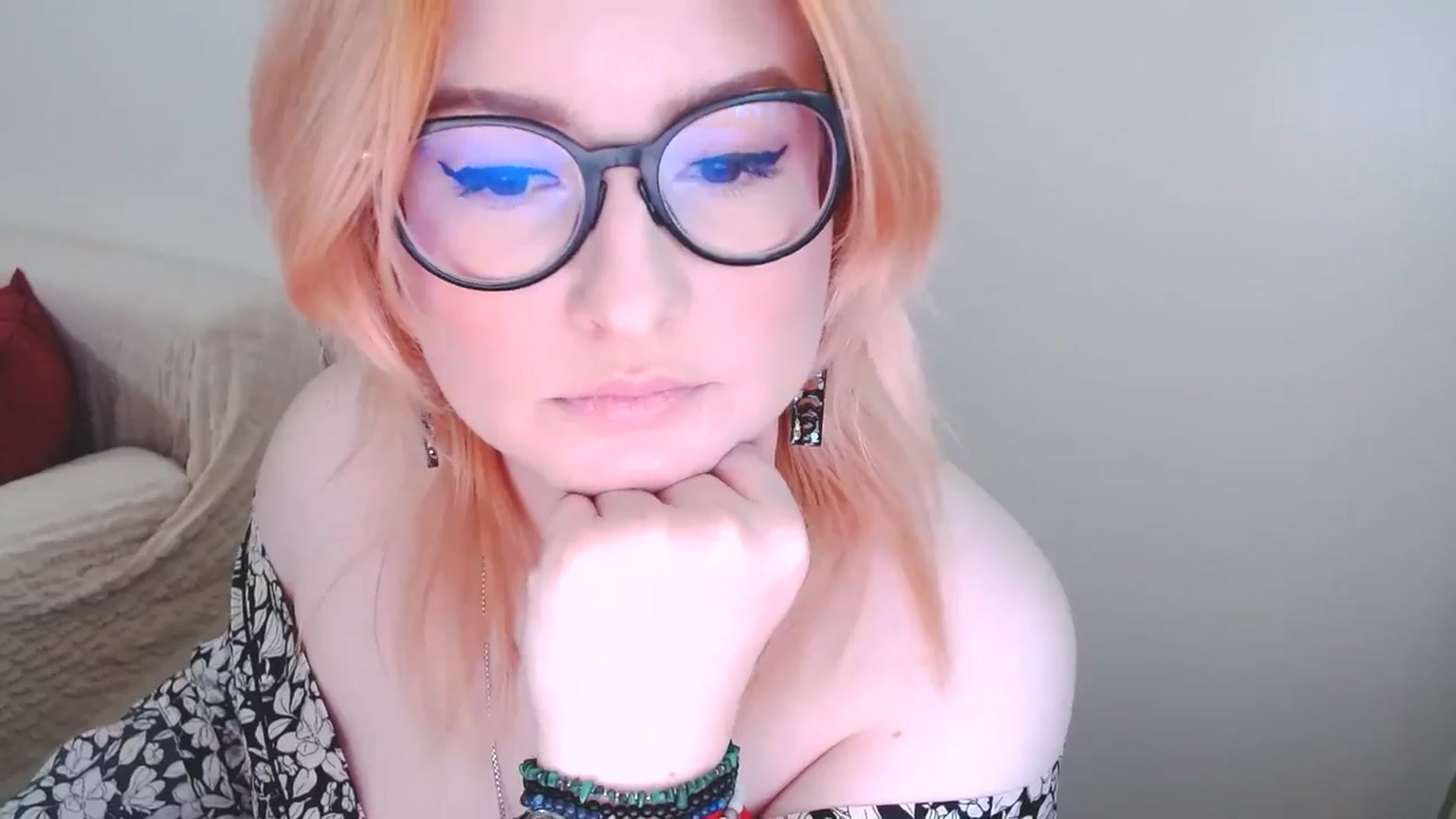Gallery image thumbnail from EvaStar19's myfreecams stream on, 01/19/2025, 13:00 image 10 of 20