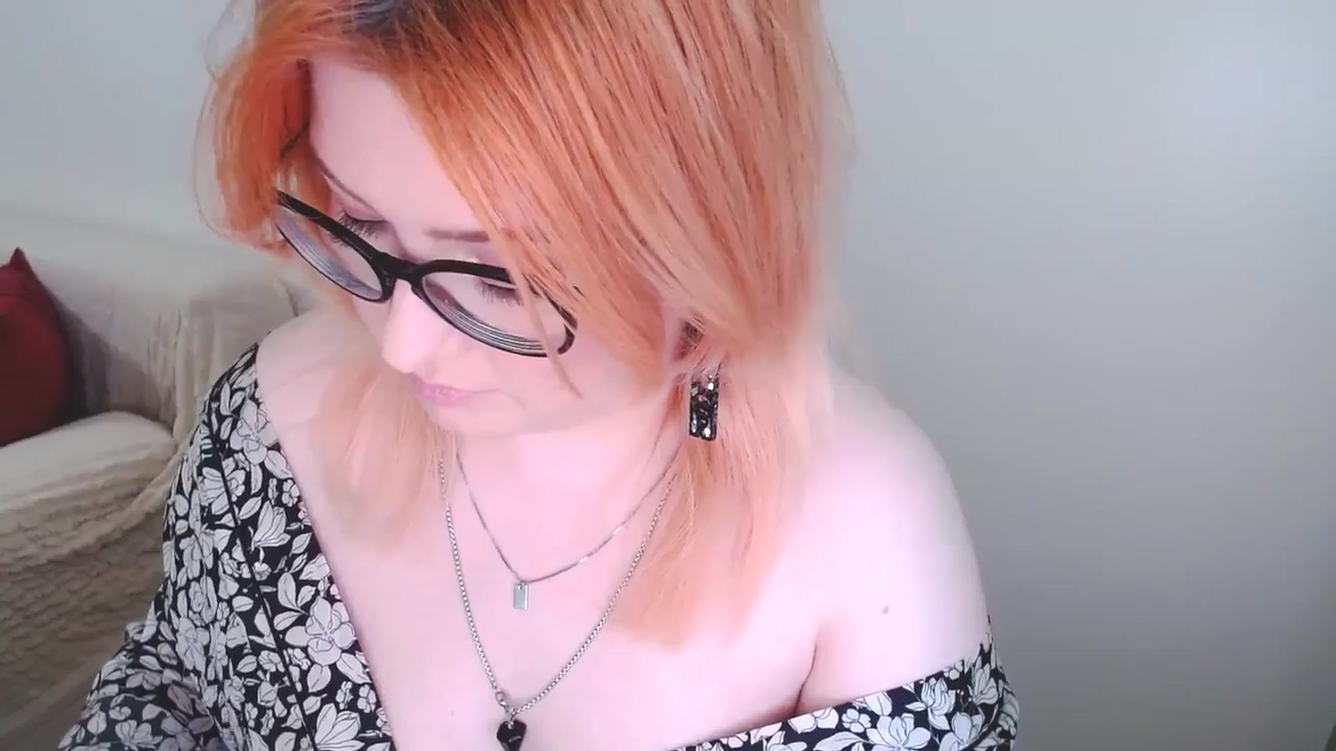 Gallery image thumbnail from EvaStar19's myfreecams stream on, 01/19/2025, 13:43 image 9 of 20