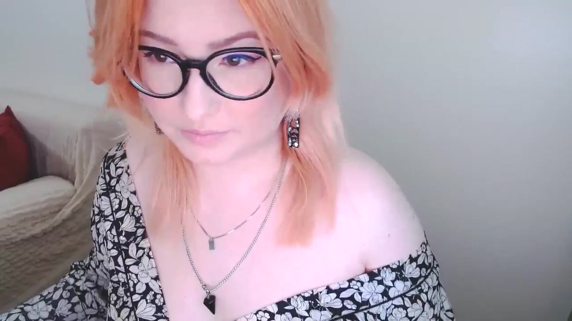Gallery image thumbnail from EvaStar19's myfreecams stream on, 01/19/2025, 13:43 image 6 of 20