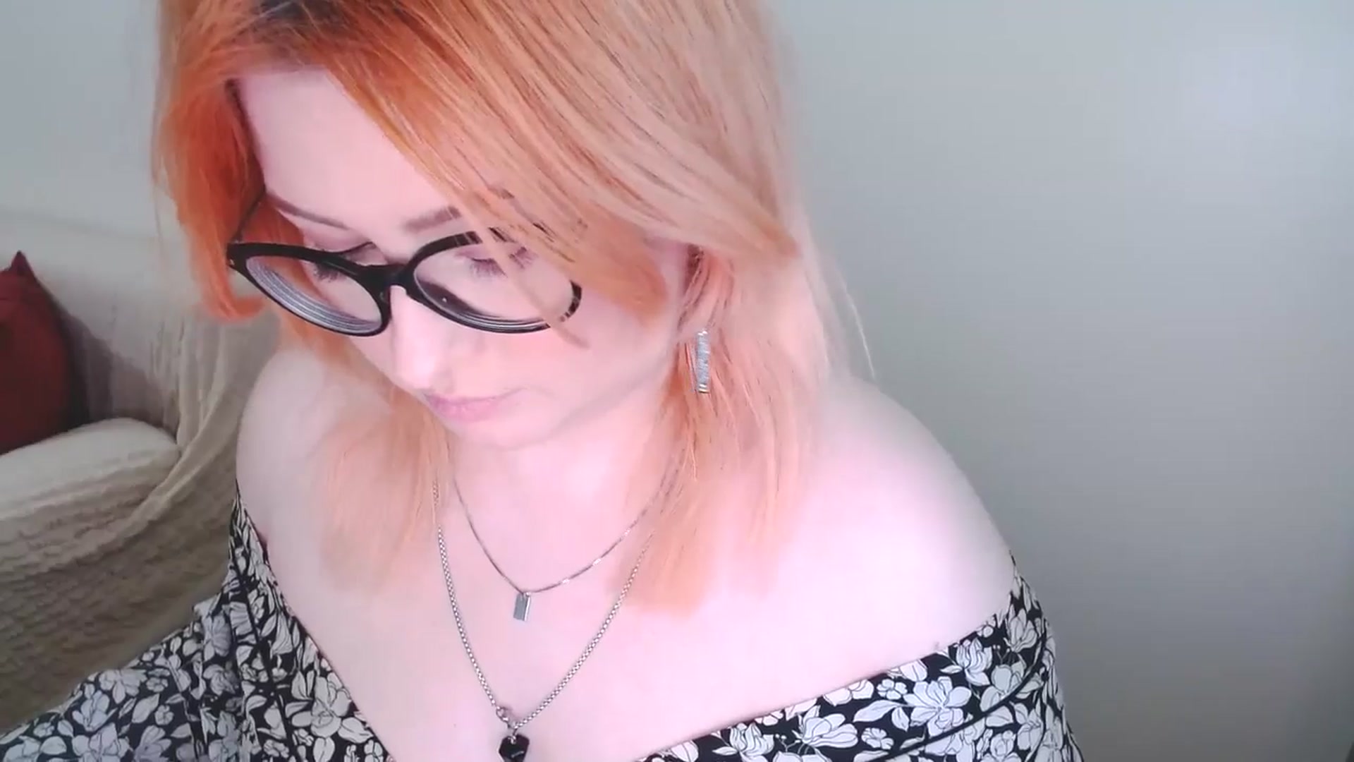 Gallery image thumbnail from EvaStar19's myfreecams stream on, 01/19/2025, 13:43 image 14 of 20
