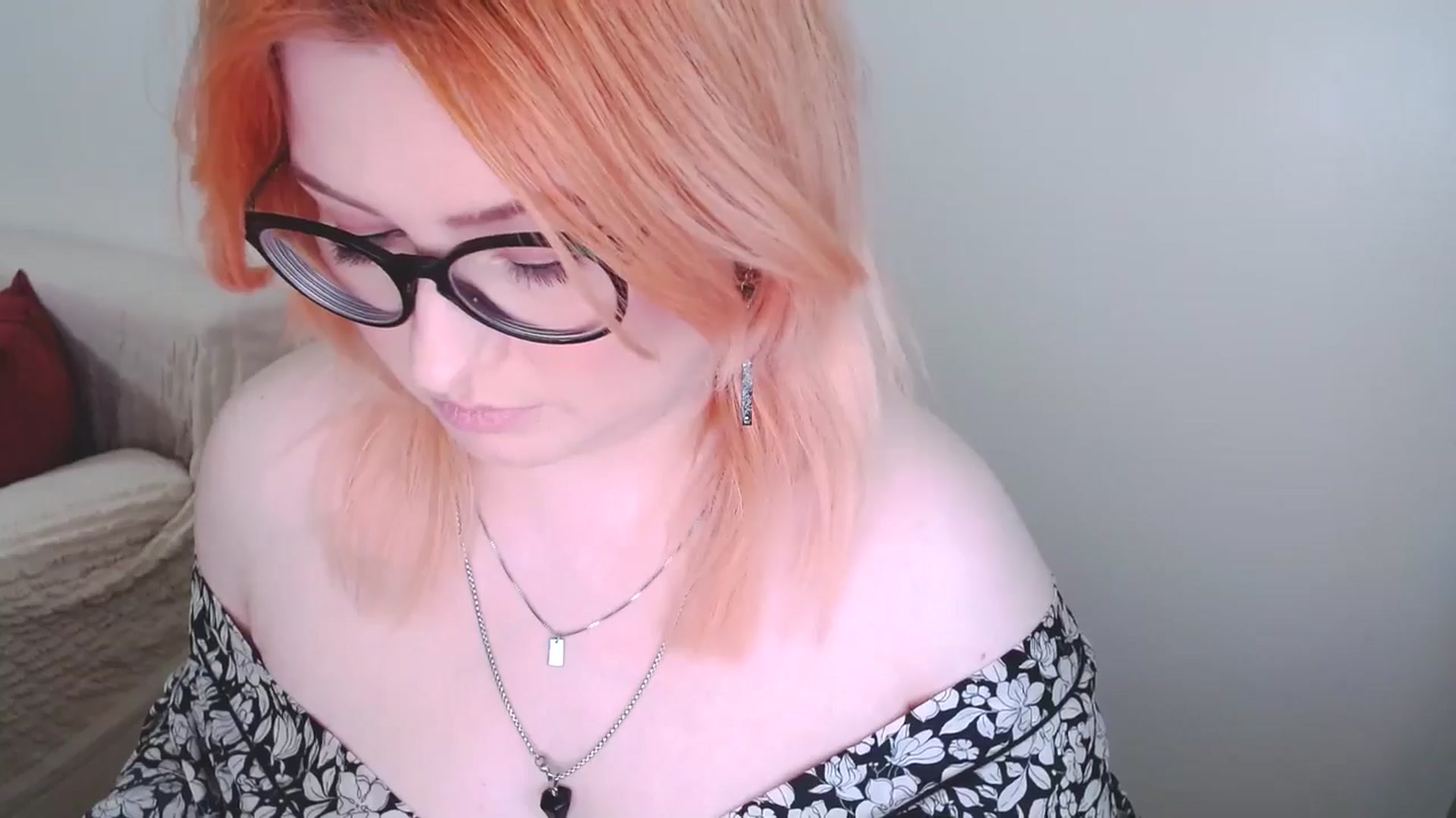 Gallery image thumbnail from EvaStar19's myfreecams stream on, 01/19/2025, 13:43 image 13 of 20