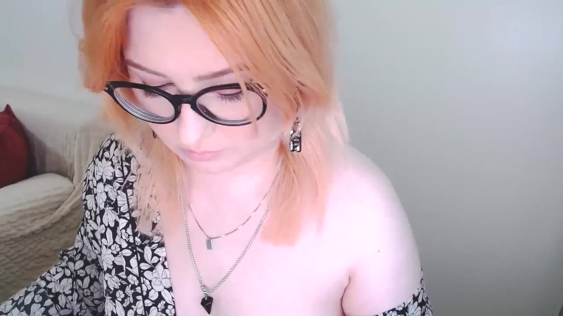 Gallery image thumbnail from EvaStar19's myfreecams stream on, 01/19/2025, 13:43 image 2 of 20
